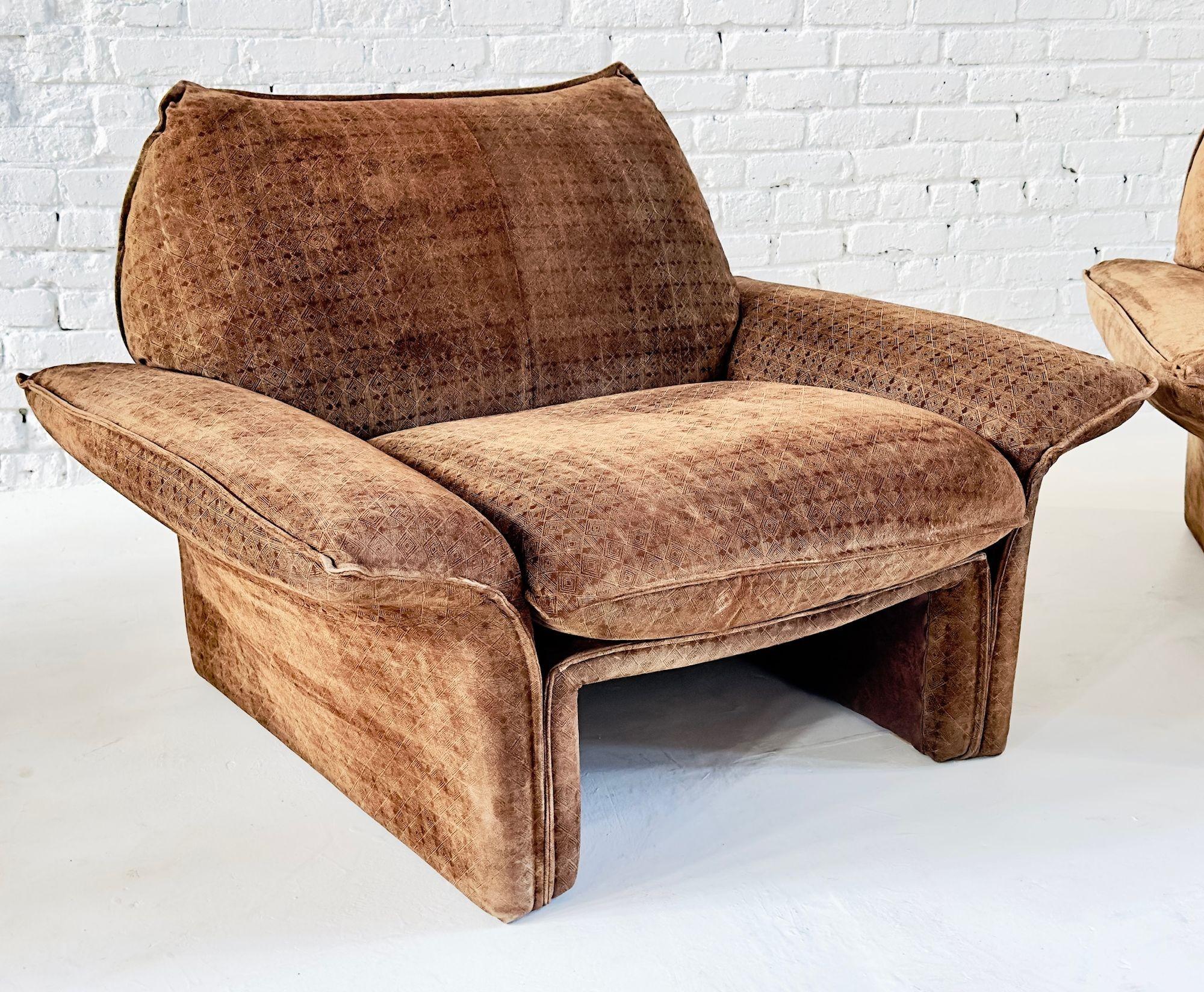 Daim Paire de chaises longues en daim Busnelli 