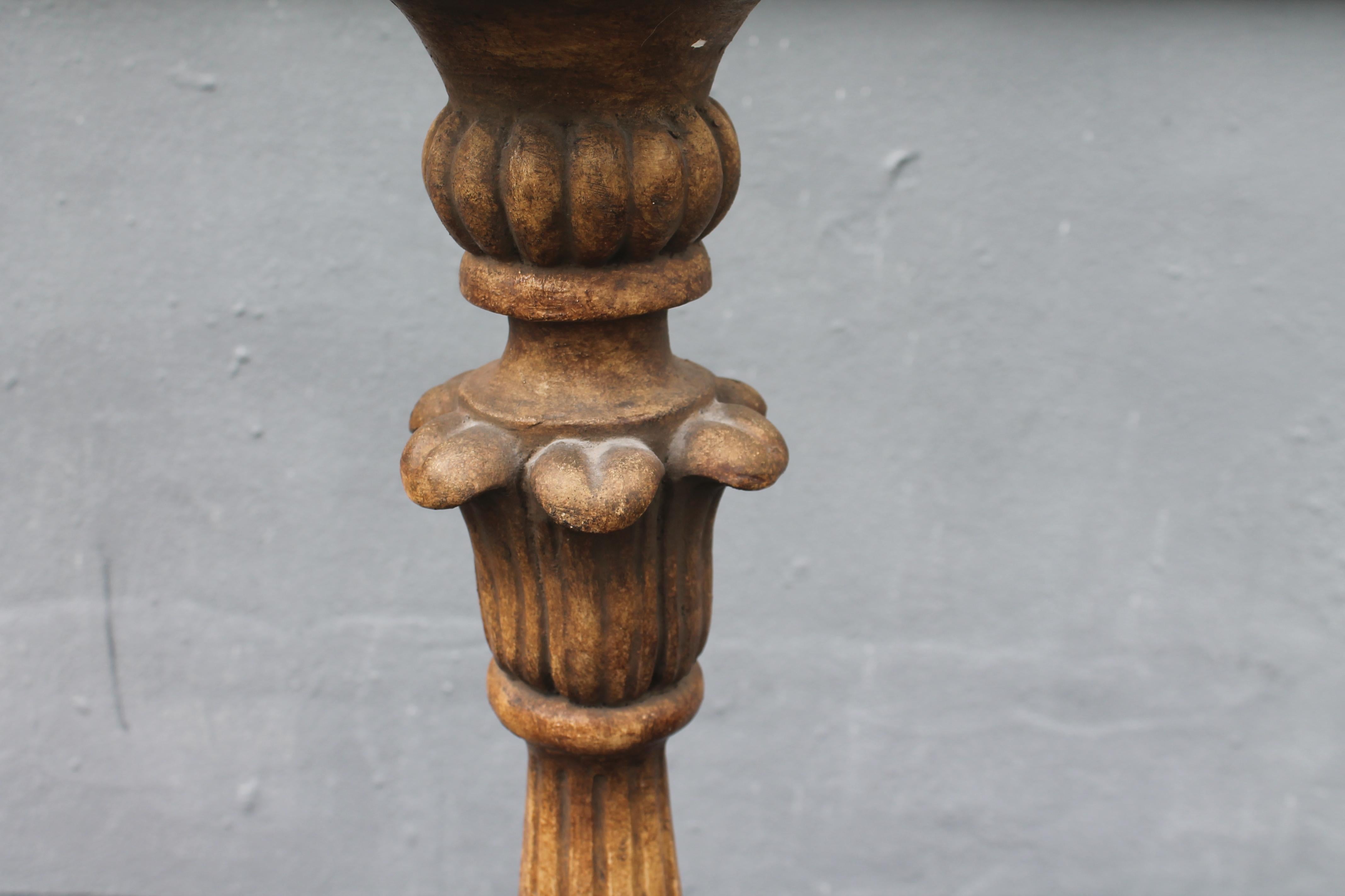 Pareja c1900 Francés estilo Luis XV Pedestales de Yeso Patinado Pesado - Acanto en venta 3