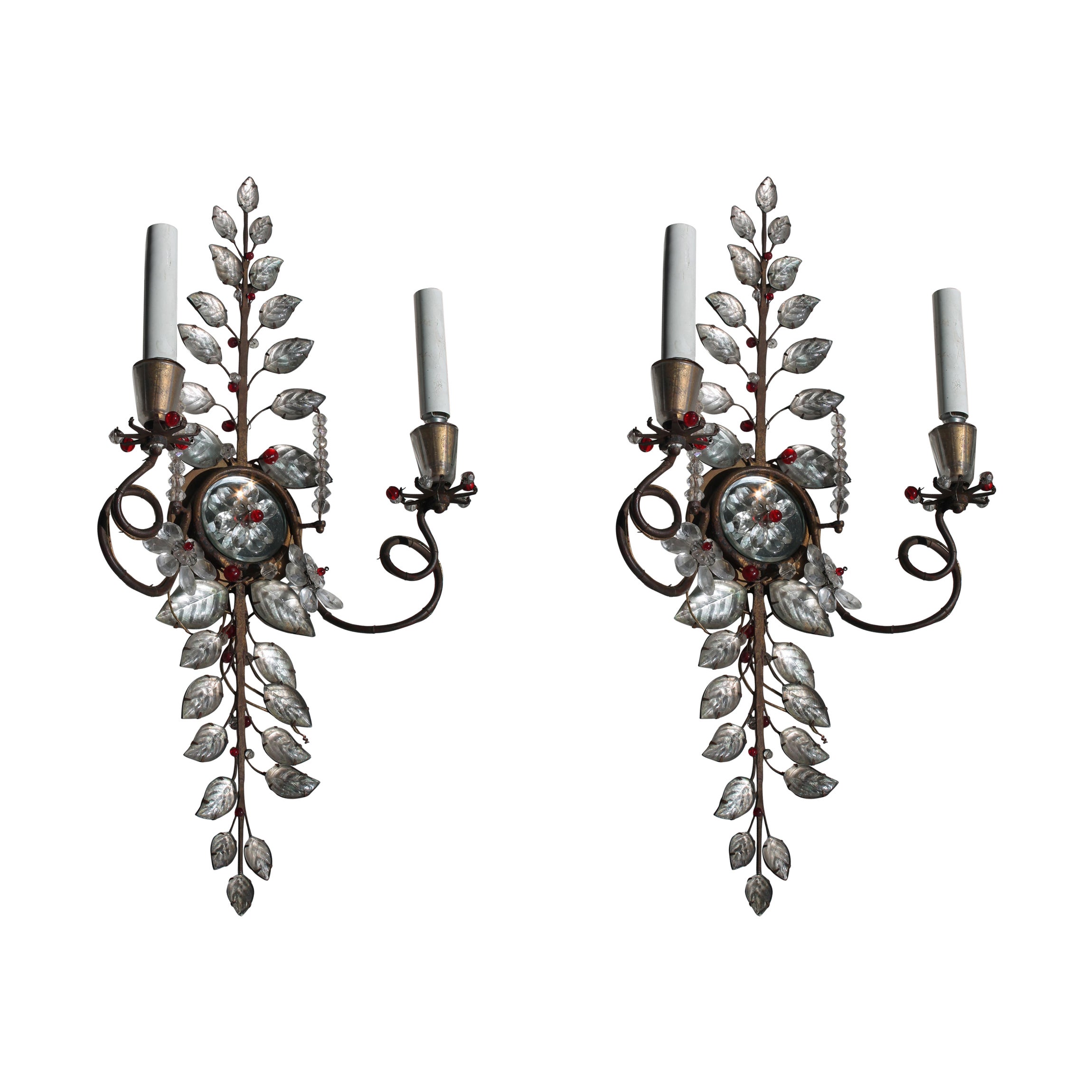 Pareja de apliques de pared florales de pétalos de cristal y vides de bronce de la Maison Bagues francesa de c1910