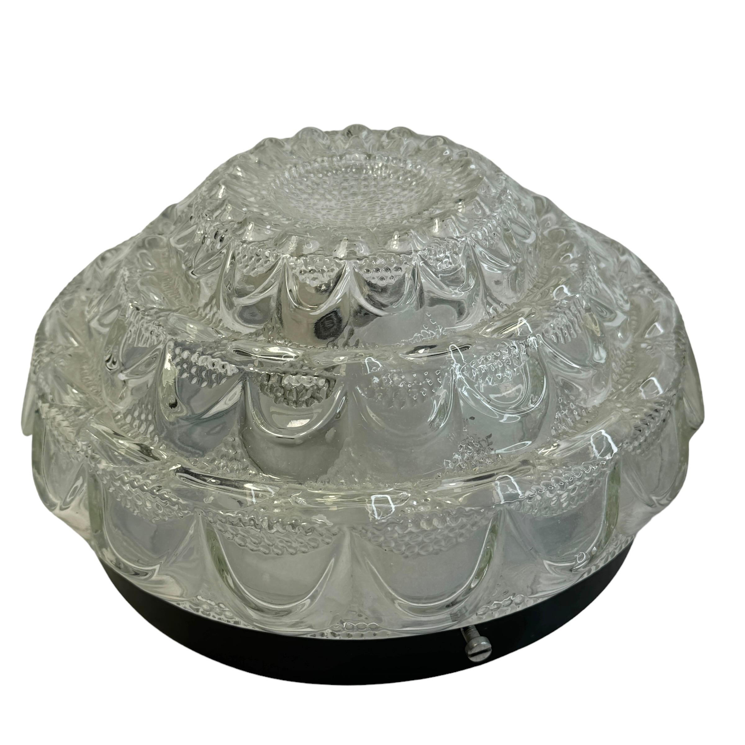 Paire de lampes de plafond à affleurement en verre de style Cake par RZB, années 1960, Allemagne en vente 1