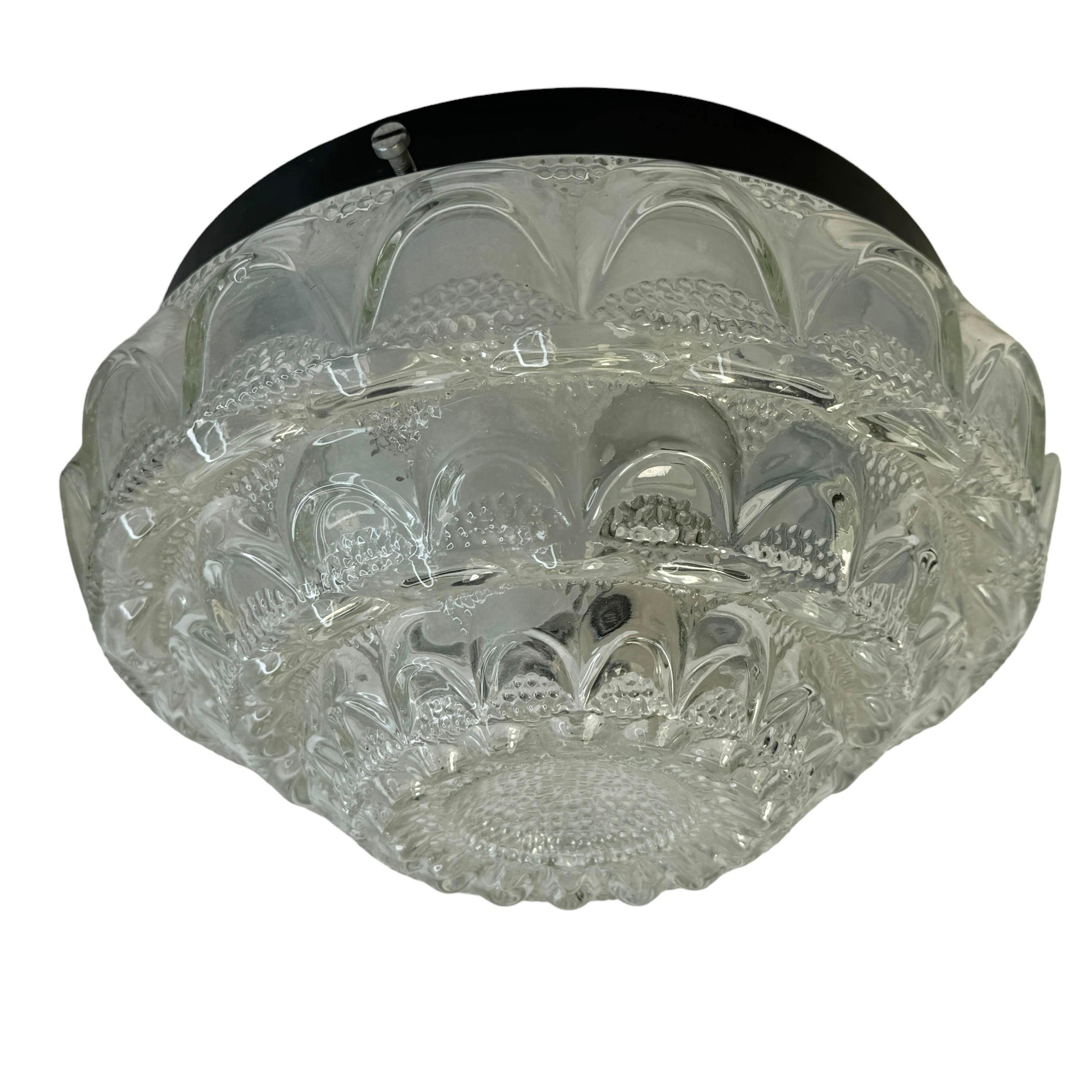 Paire de lampes de plafond à affleurement en verre de style Cake par RZB, années 1960, Allemagne en vente 2