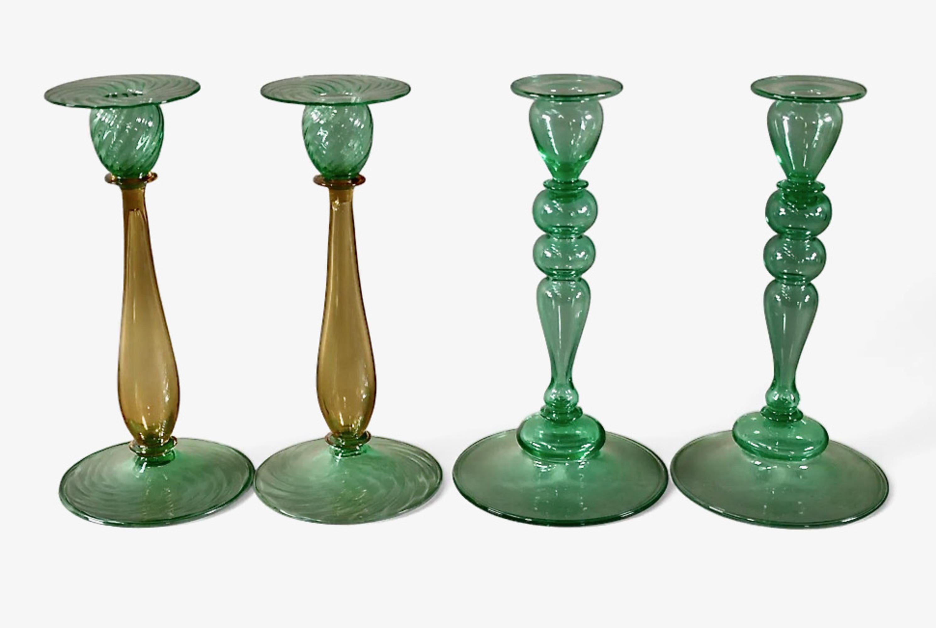 Paire de chandeliers Carder Steuben en verre « vertmona » et « topaze » en vente 2