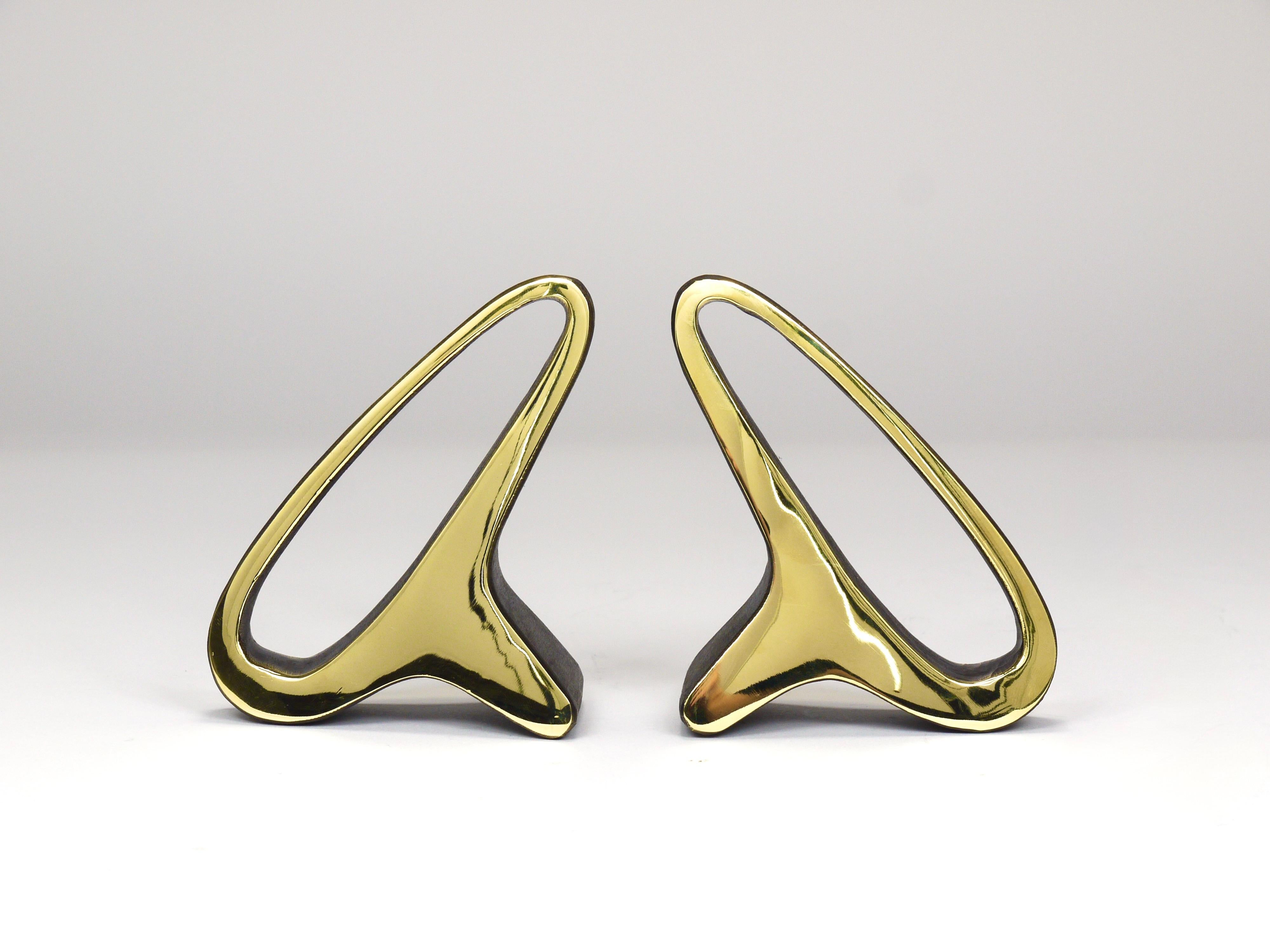 Pair Carl Auböck Mid-Century Earlobes Brass Bookends #3848, Vienna, Austria For Sale 4