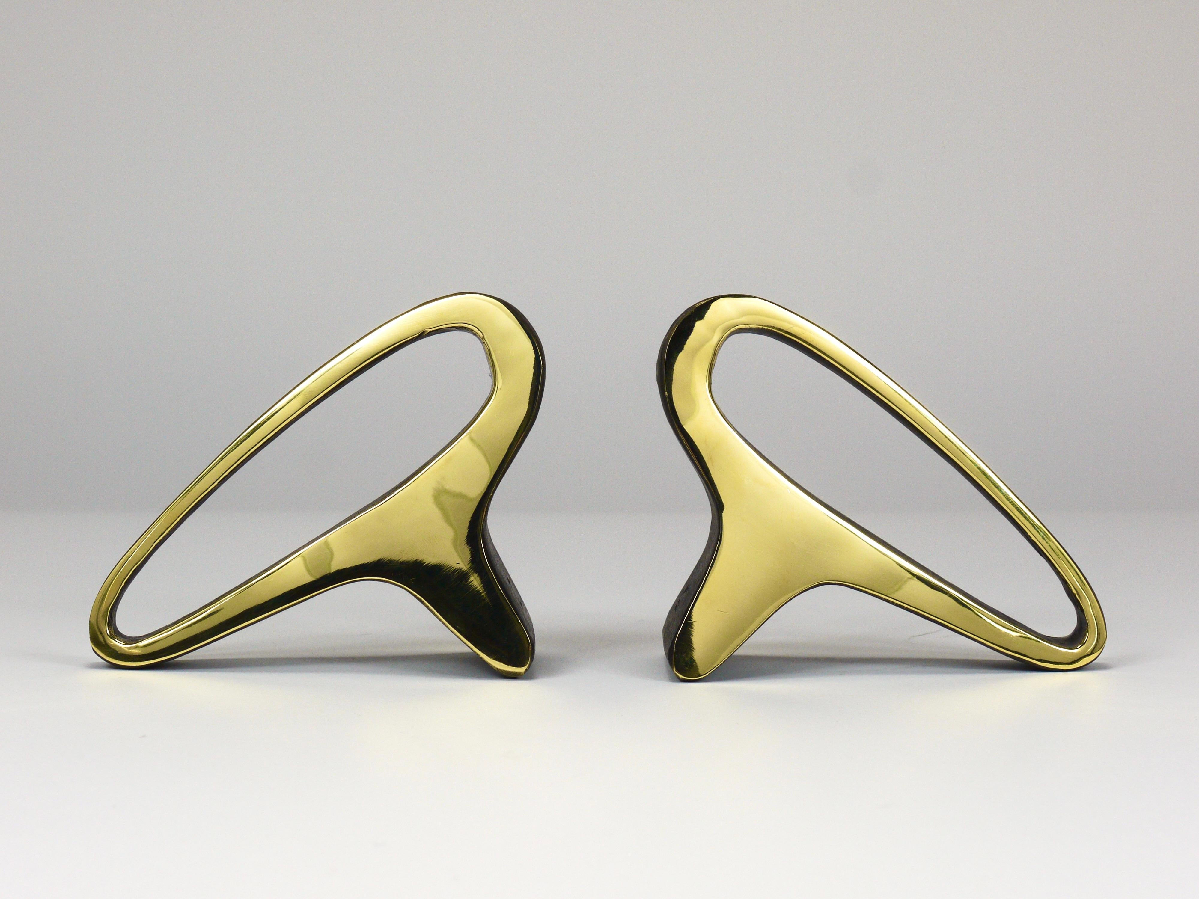 Contemporary Pair Carl Auböck Mid-Century Earlobes Brass Bookends #3848, Vienna, Austria For Sale