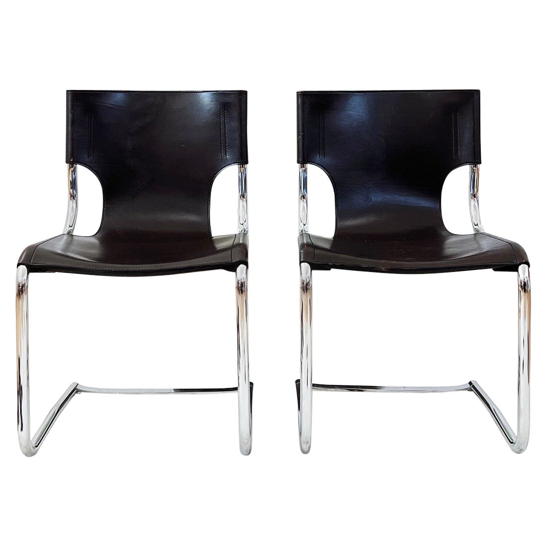 PAIRE Chaises de salle à manger luge Carlo Bartoli T 70 920 en cuir noir -- 2 pièces