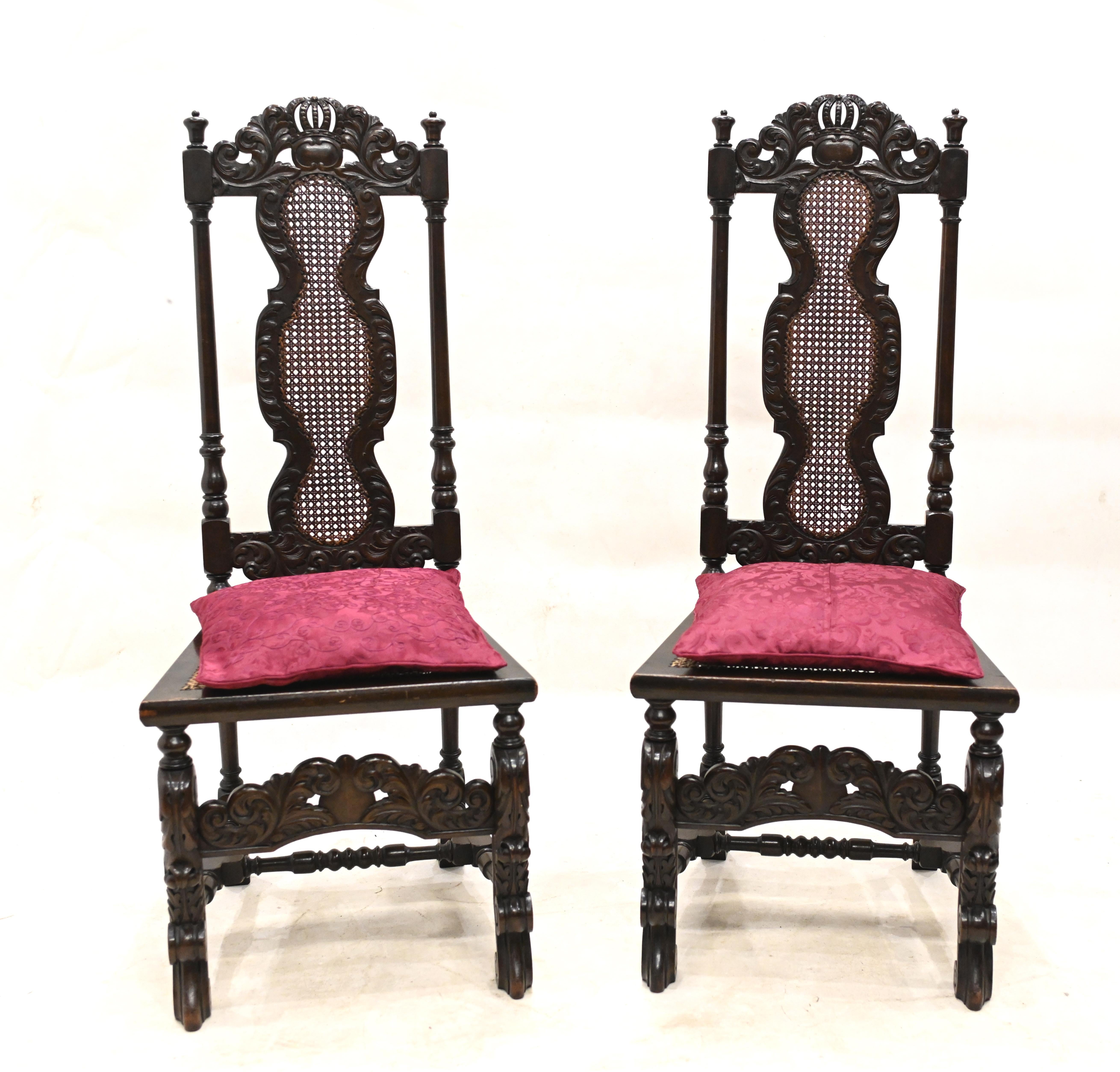 Pair Carolean Chairs Farmhouse Accent 1880 Walnut Diners In Good Condition In Potters Bar, GB