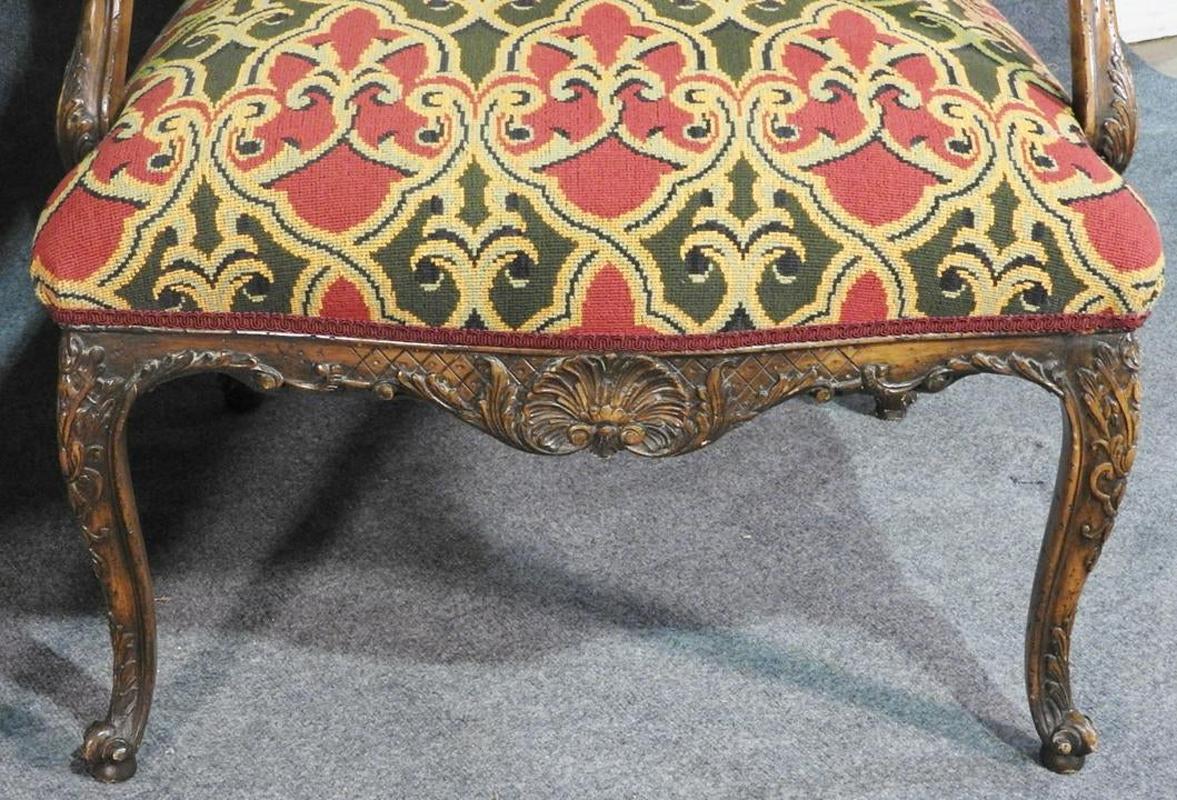 Mid-20th Century Pair of Carved Walnut French Louis XV Fauteuils Armchairs in Tapestry Upholstery