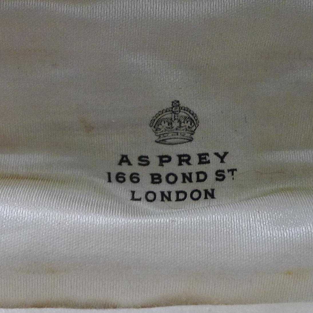 Early 20th Century Pair Cased Antique Sterling Silver Napkin Rings by Asprey & Co. For Sale