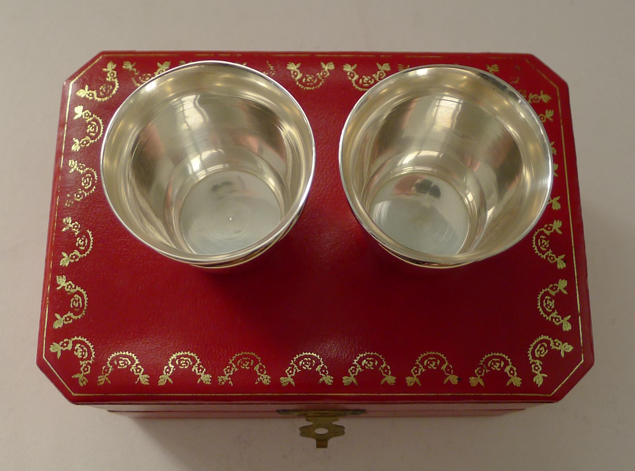 Pair Cased Cartier Silver Trinity Shot Glasses c.1970 6