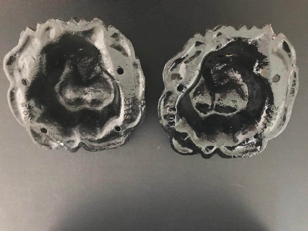 Pair of Cast Iron Lion Head Wall Ornament Fountains 6