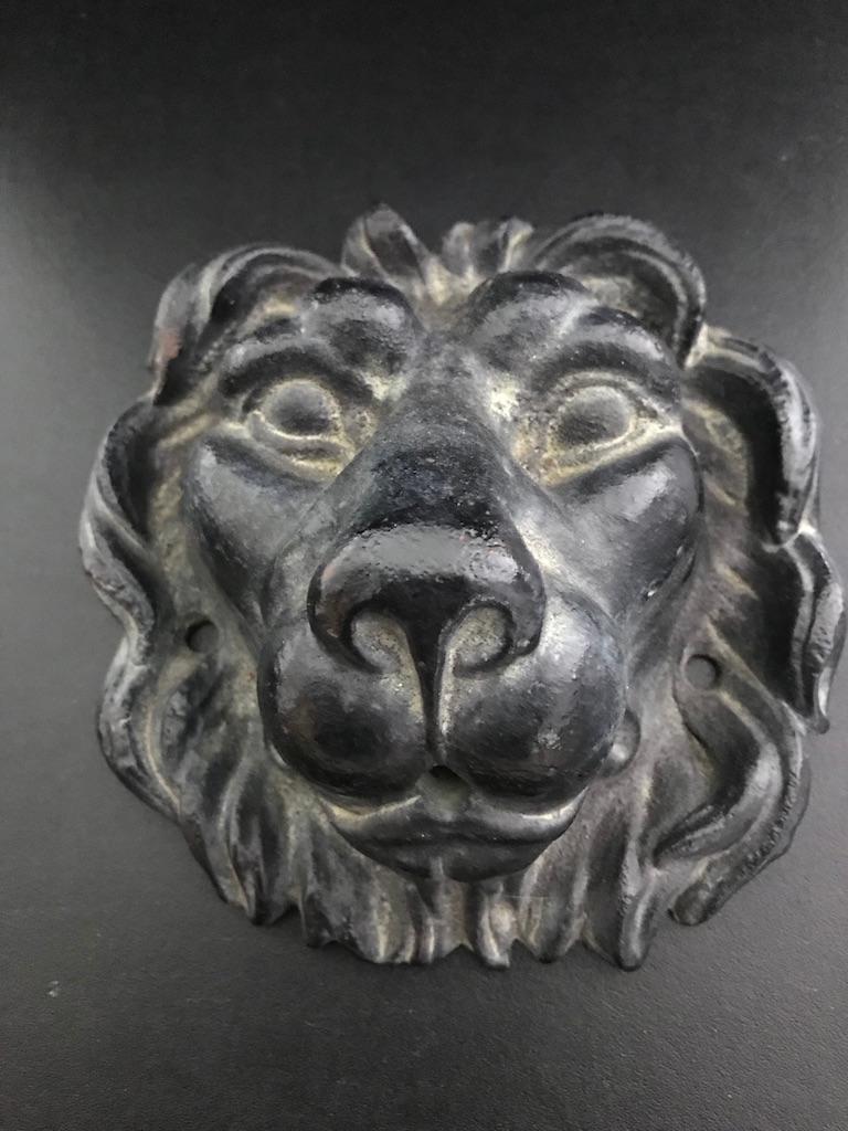 lion head ornament