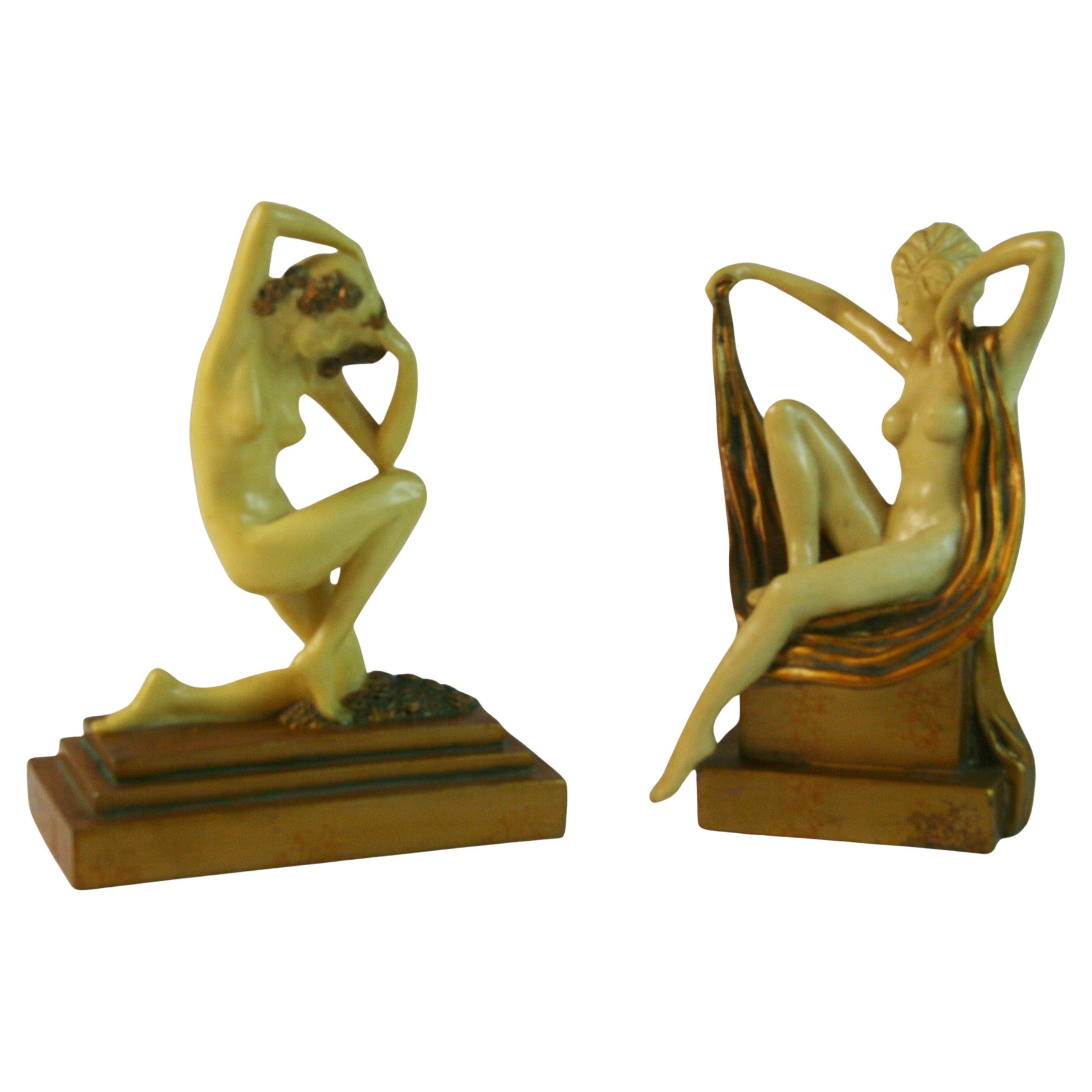 Pareja Esculturas/Apoyalibros Desnudos Estilo Decó de Piedra Fundida
