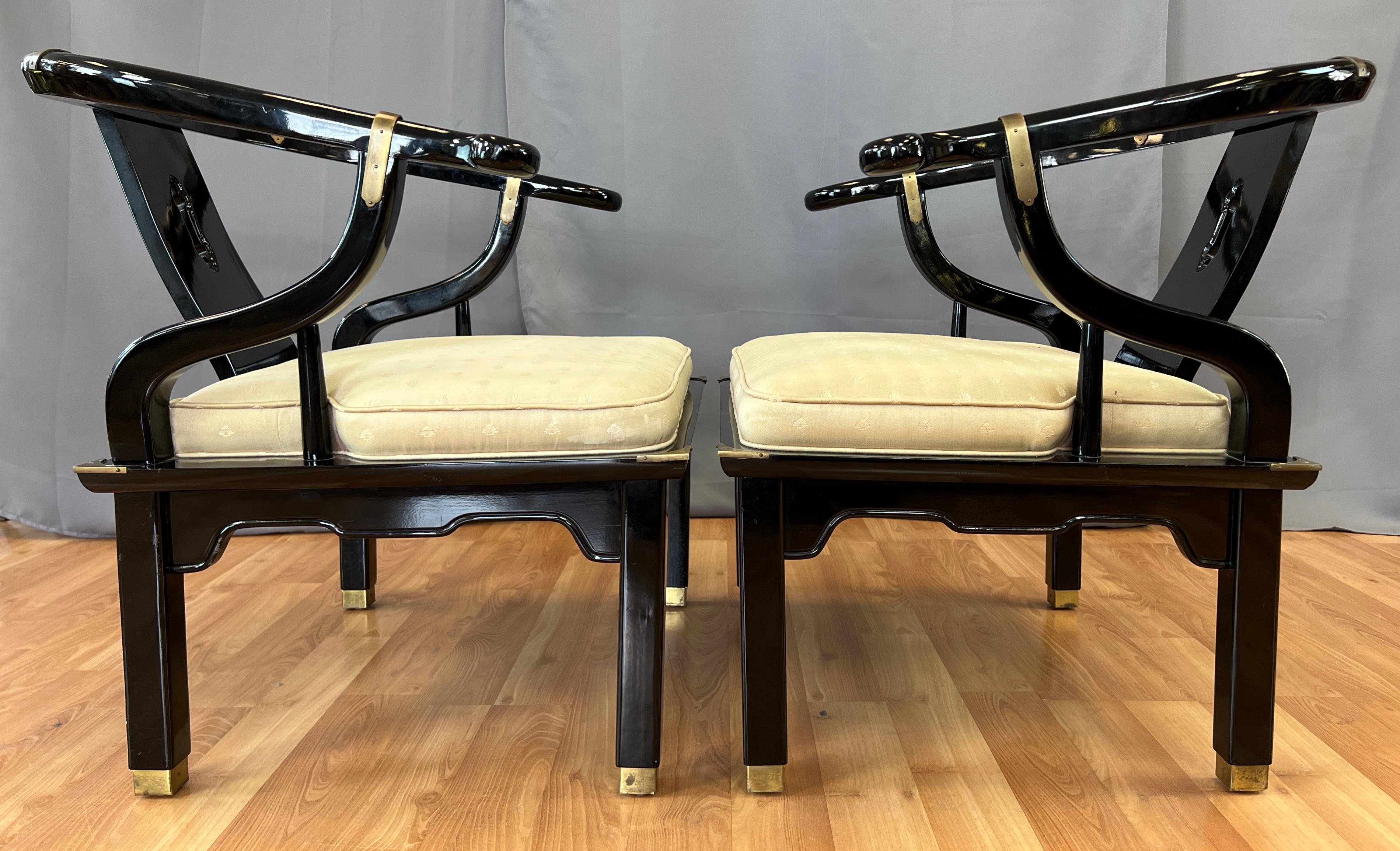 Pair Century Furniture Chinese Style Black Horseshoe Back Chow Chairs In Good Condition In San Francisco, CA