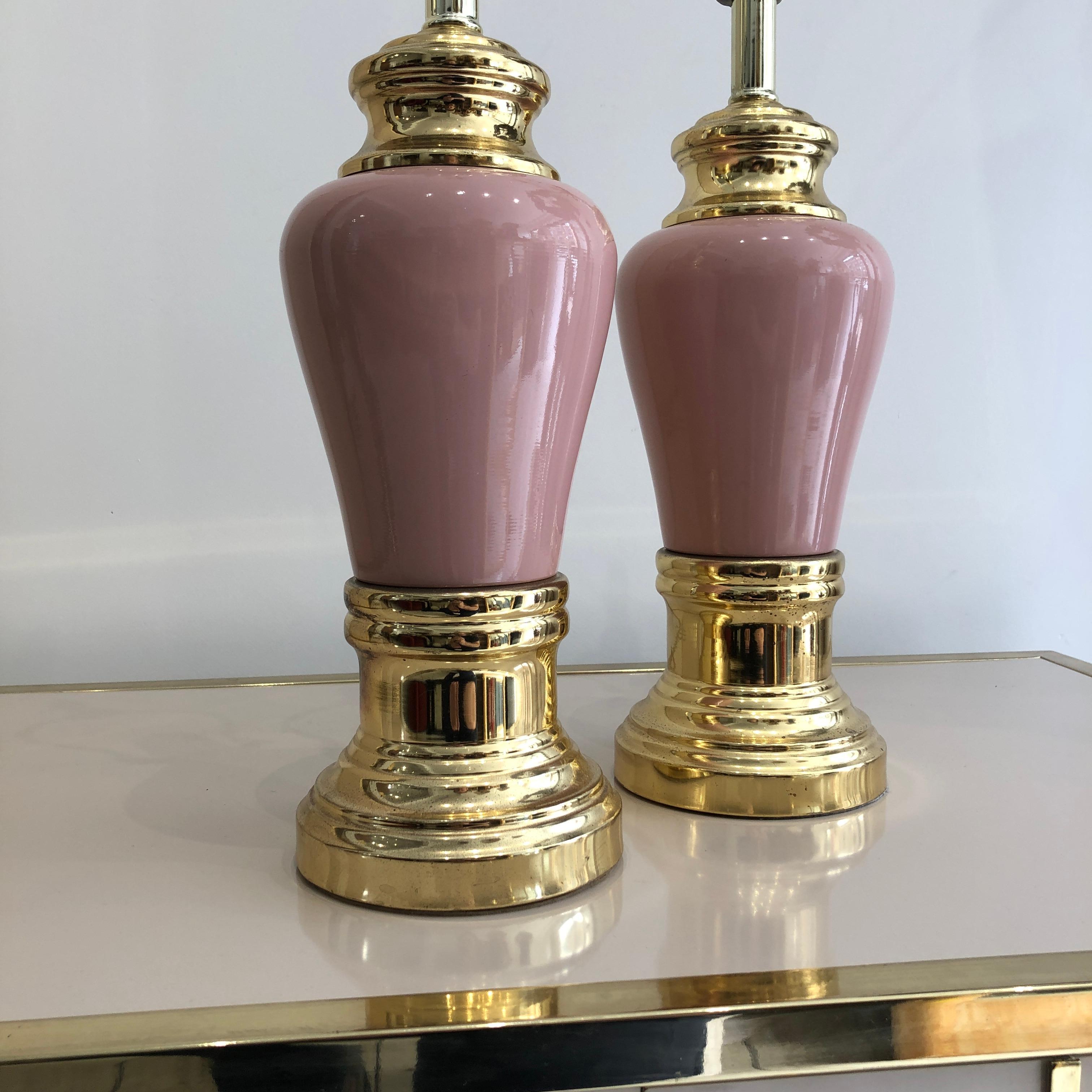 Pair Ceramic Pink Brass Gold Table Lamps Mid-Century 1970s Vintage Hollywood For Sale 3