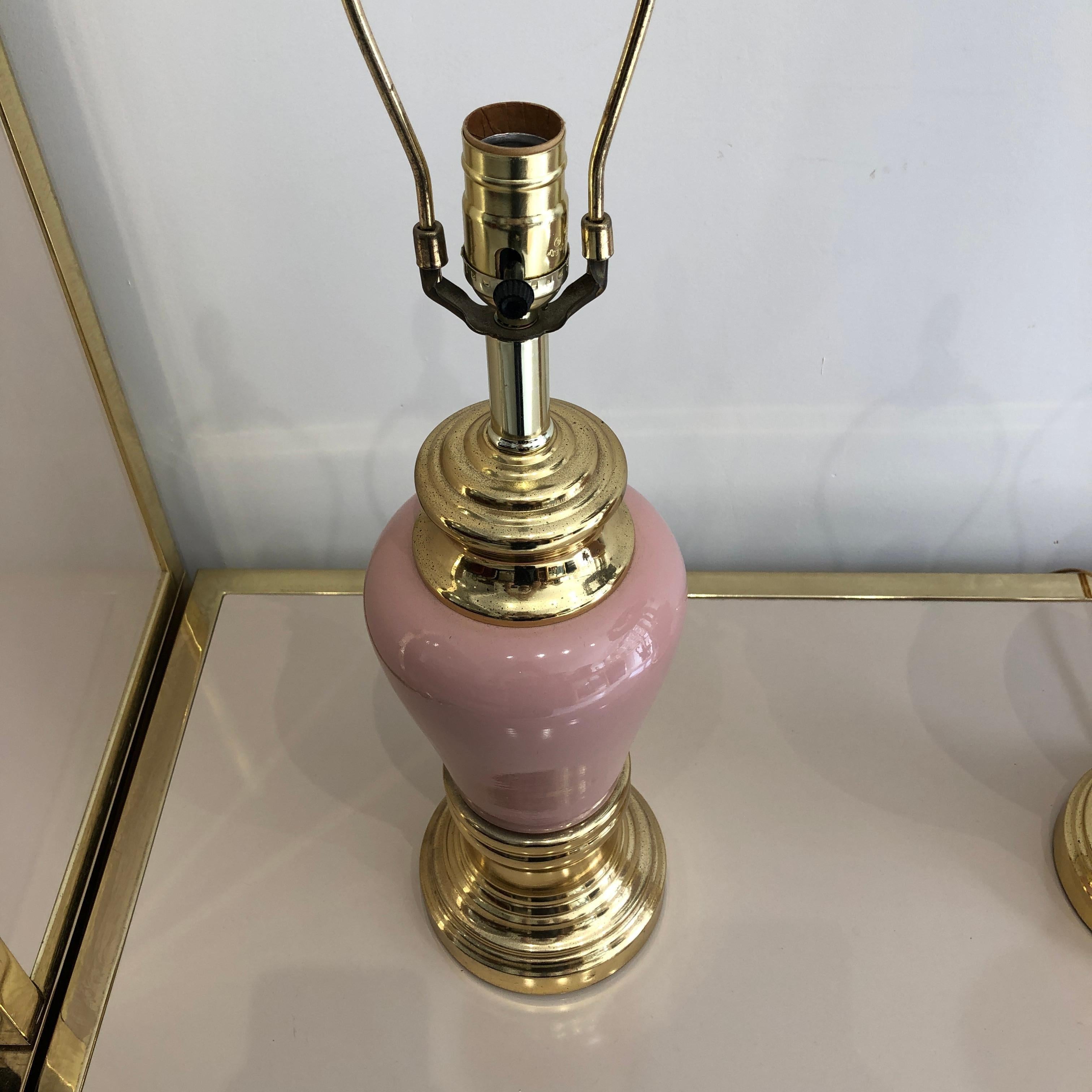 American Pair Ceramic Pink Brass Gold Table Lamps Mid-Century 1970s Vintage Hollywood For Sale