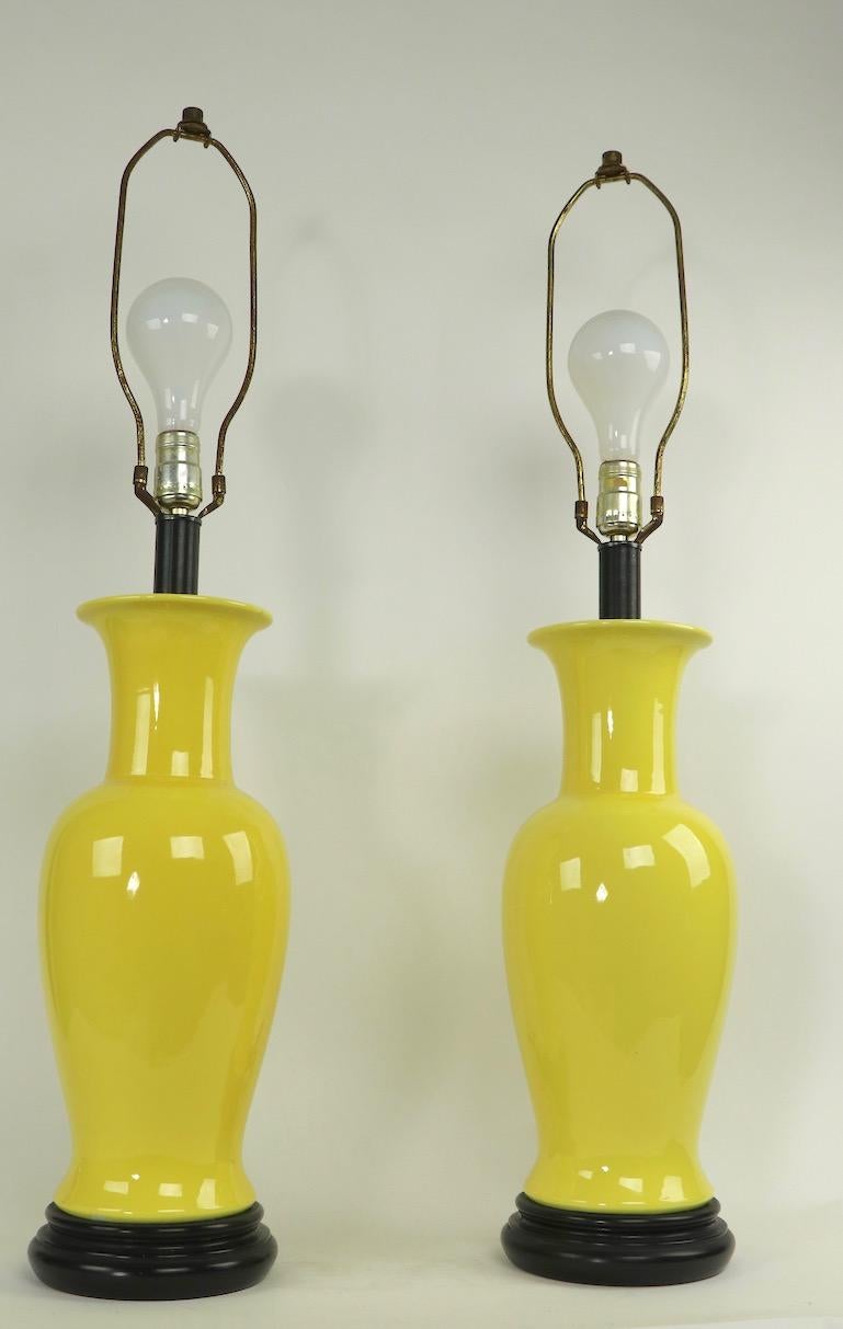 Pair of Ceramic Table Lamps in Bright Yellow Glaze Attributed to Warren Kessler In Good Condition For Sale In New York, NY