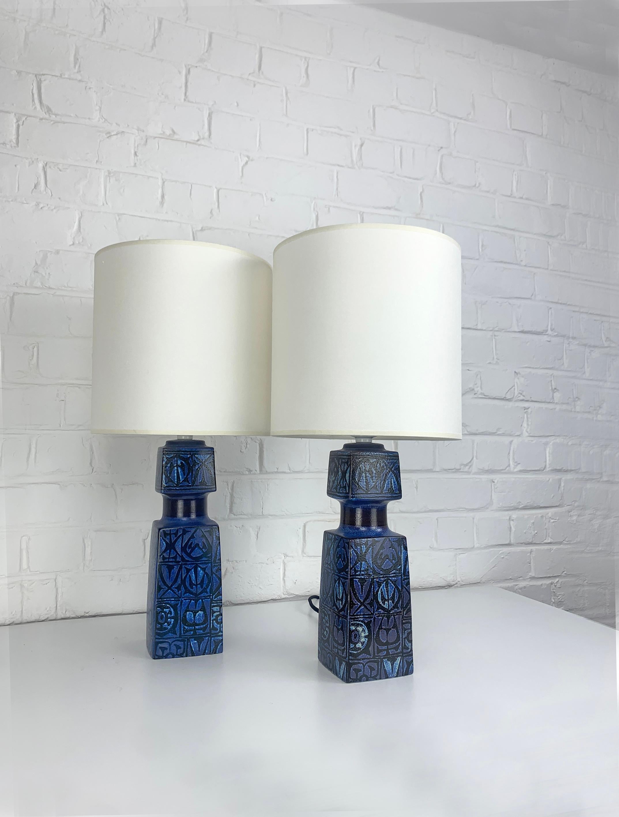 Scandinavian Modern Pair ceramic table lamps Nils Thorsson for Fog & Morup / Royal Copenhagen 1960s