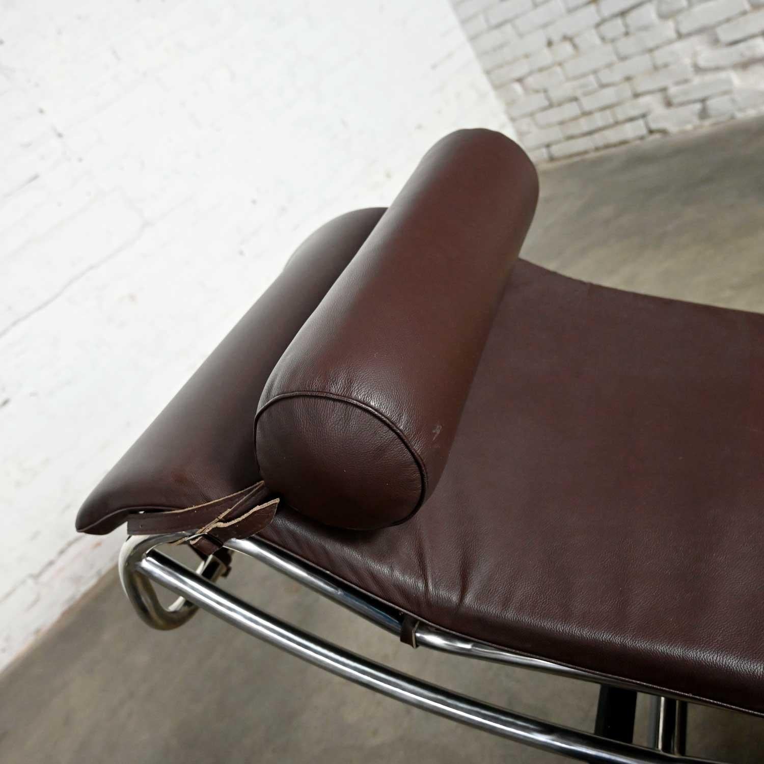 Pair Chaise Lounge Chairs Brown Leather & Chrome Style Le Corbusier LC4 For Sale 6