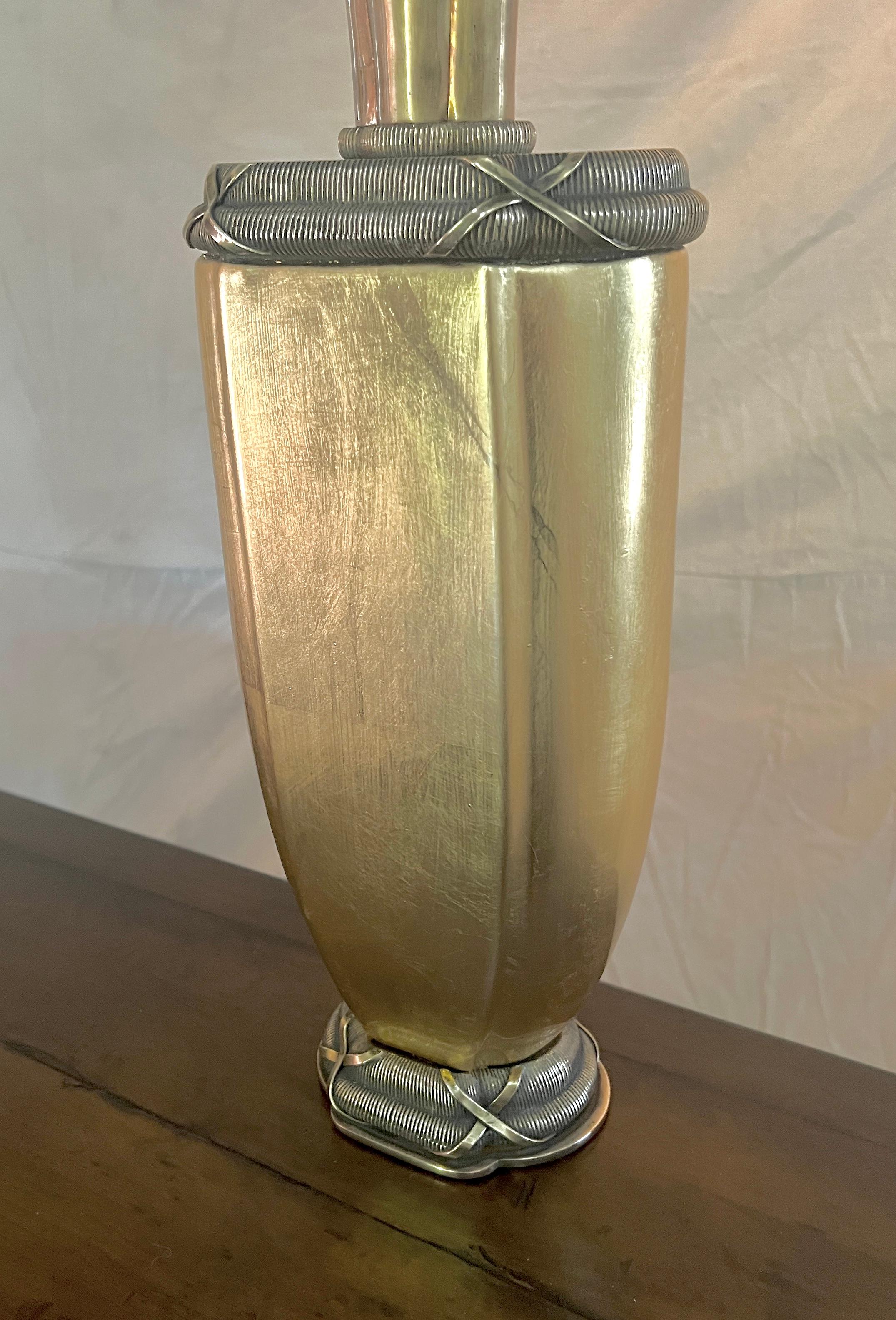 Par Chapman Detalles de Latón Encaje Pan de Oro sobre Cuerpo de Bronce, Pantalla Elíptica en Bueno estado para la venta en Los Angeles, CA
