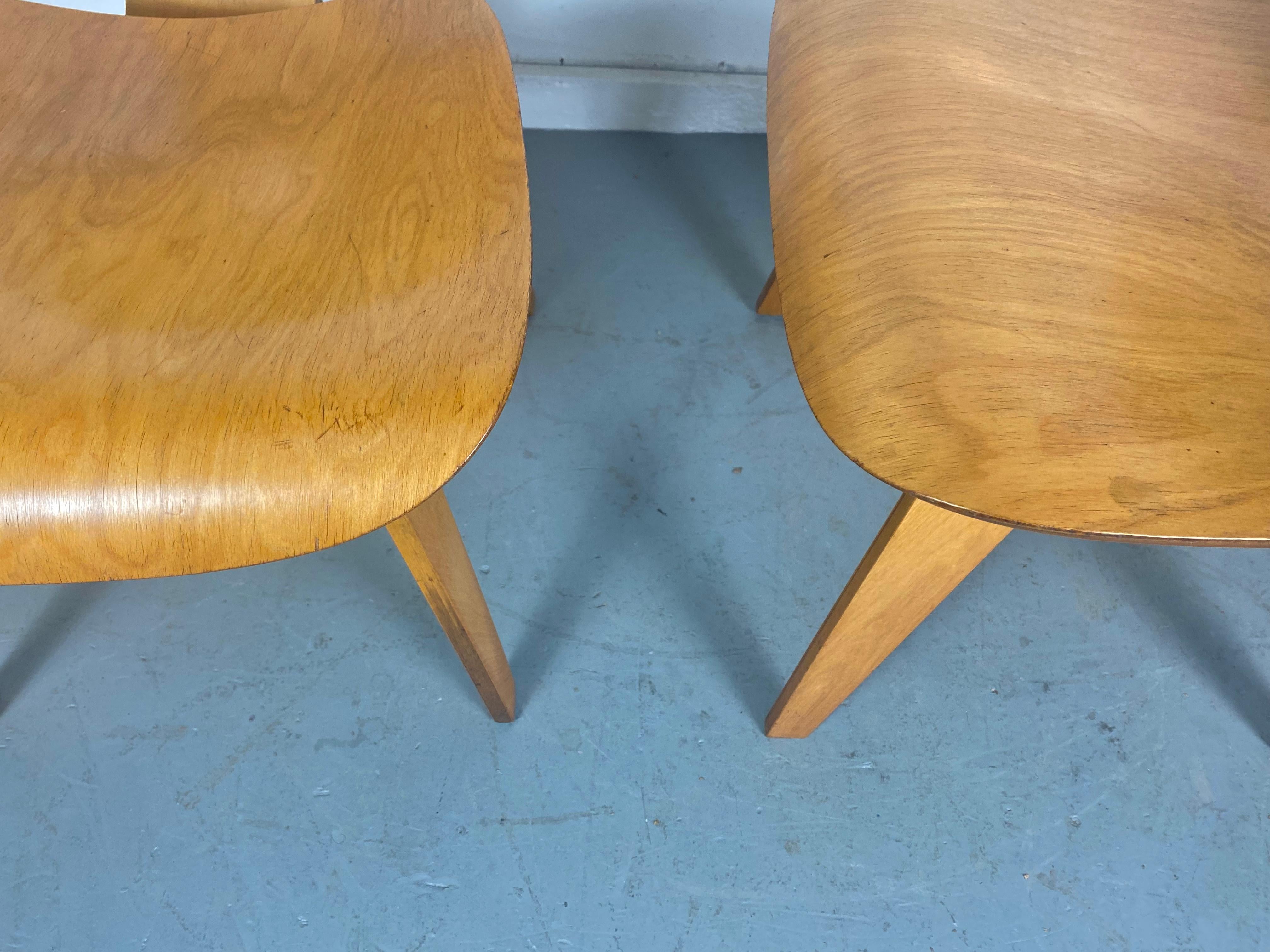 Pair Charles Eames D C W 'dining chairs' Herman Miller 4