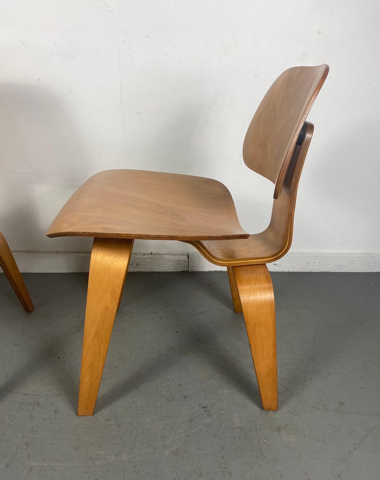 Pair Charles Eames D C W 'dining chairs' Herman Miller For Sale 7