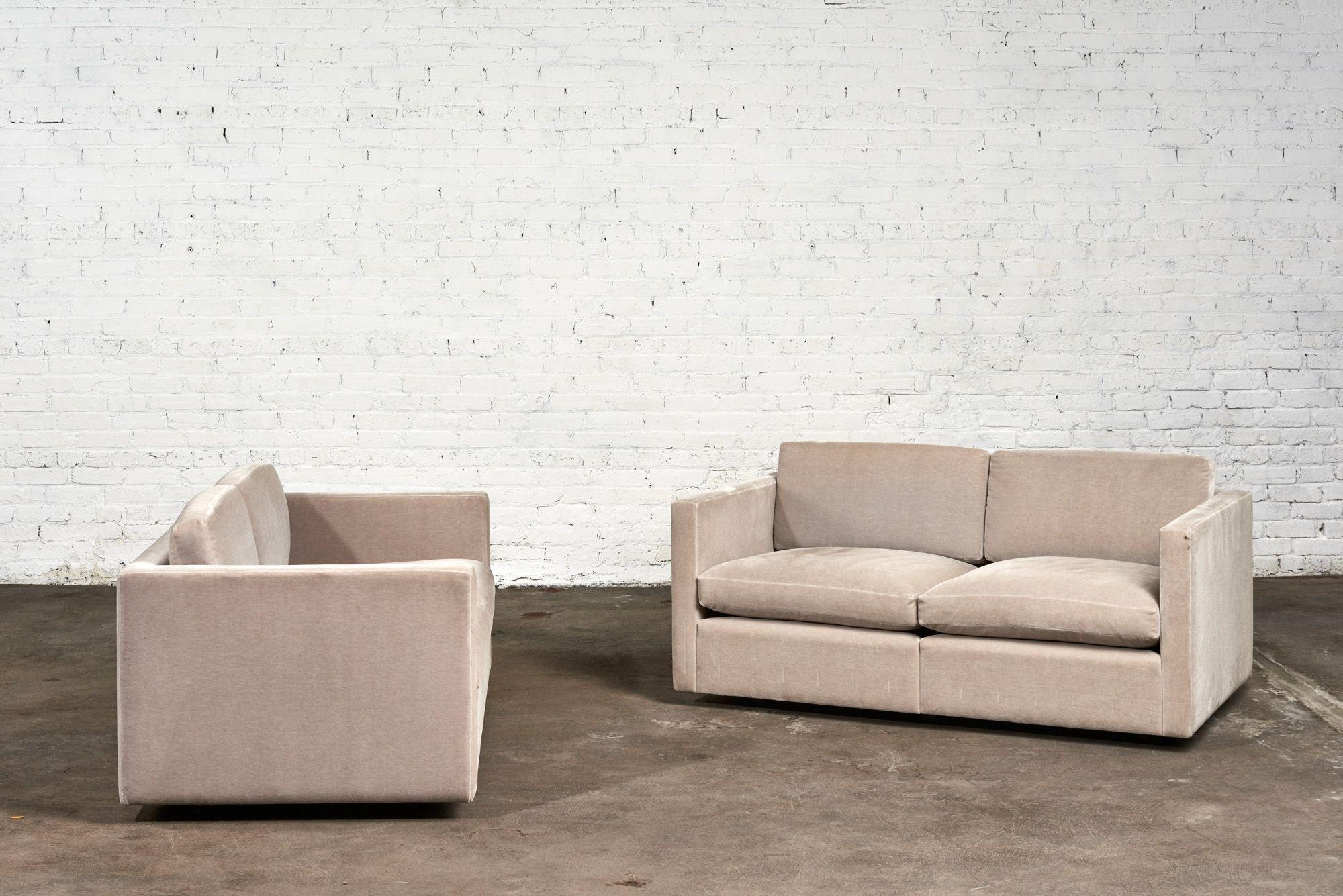 Mid-Century Modern Pair Charles Pfister for Knoll Mohair Settees, 1980
