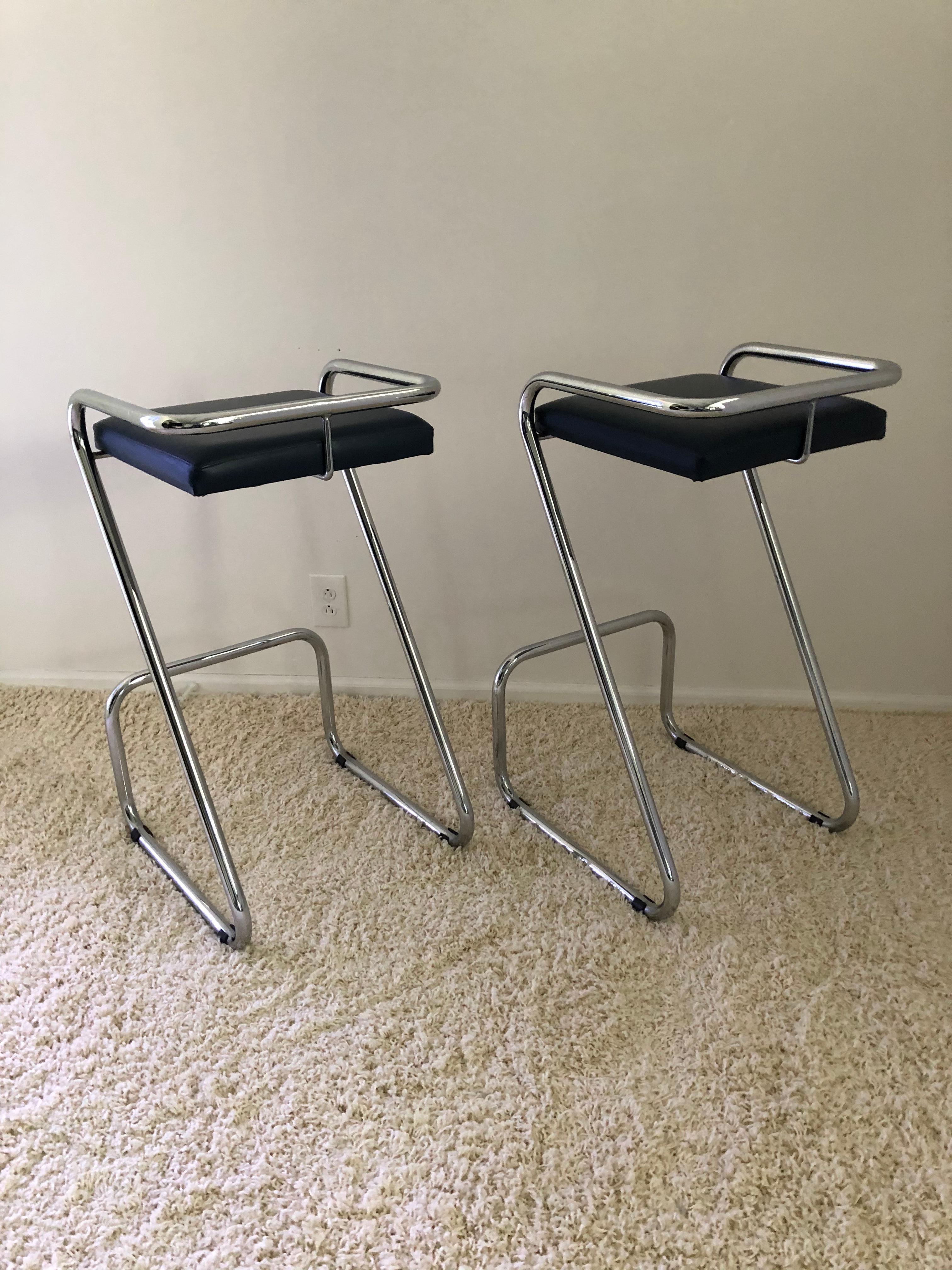 Mid-Century Modern Pair of Charlotte Perriand Style Bar Stools /Kitchen Stools For Sale