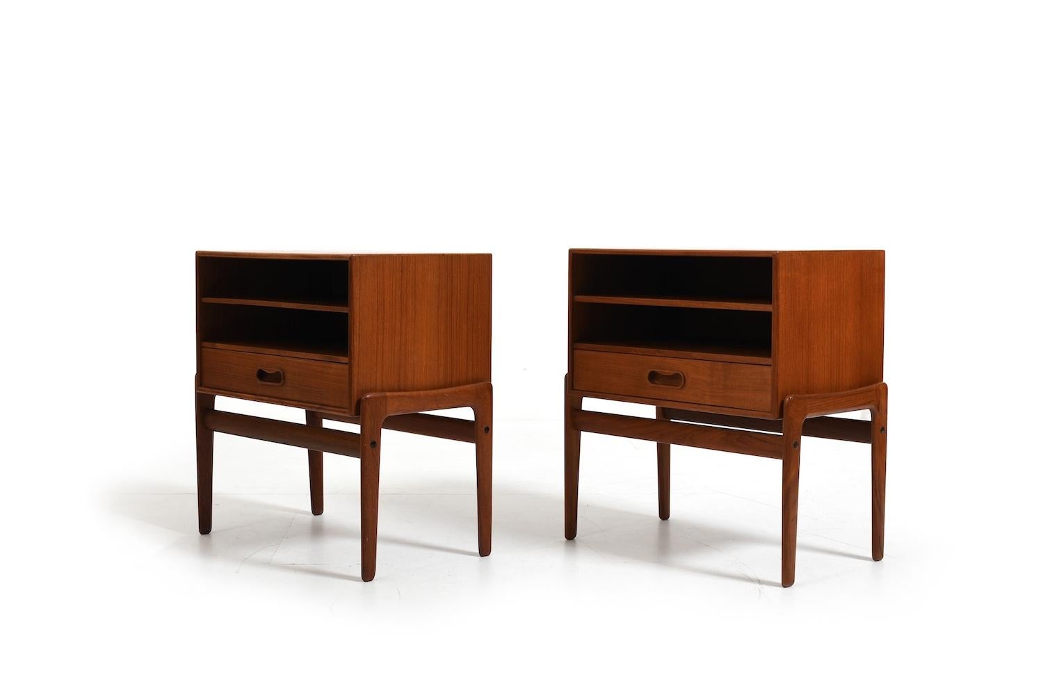 Danish Pair Chest of Drawers / Bedside Tables by Arne Vodder 1960s