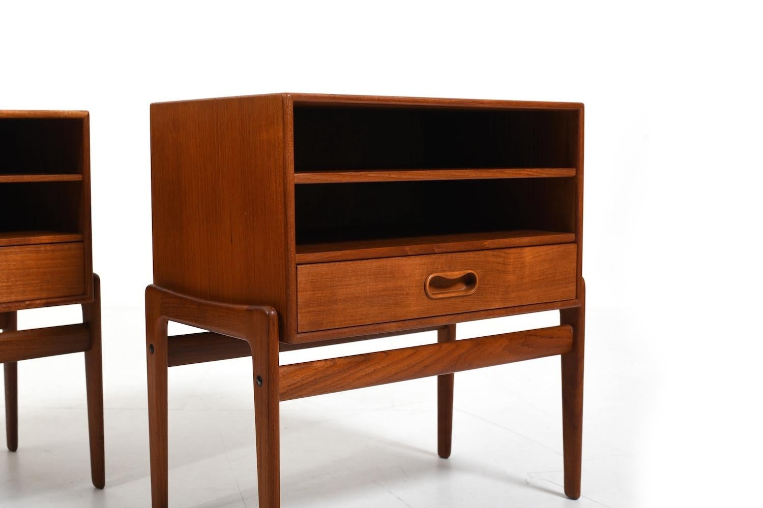 20th Century Pair Chest of Drawers / Bedside Tables by Arne Vodder 1960s