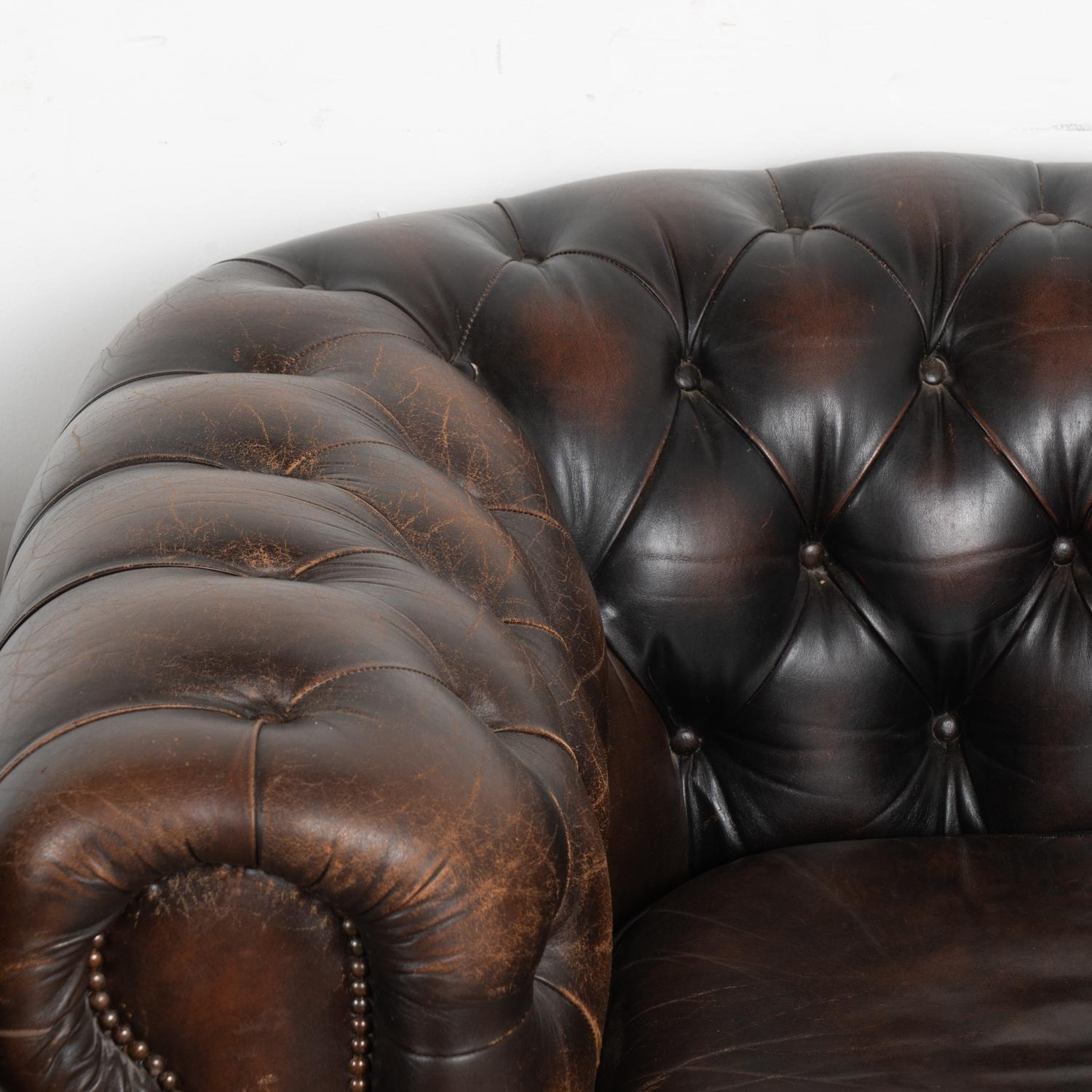 20th Century Pair, Chesterfield Brown Leather Armchair Club Chairs, Denmark circa 1940-60 For Sale