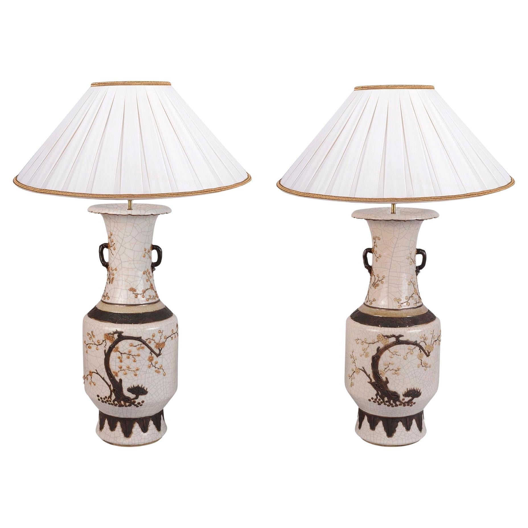 Paar chinesische Craquelé-Vasen/Lampen aus dem 19. Jahrhundert im Angebot