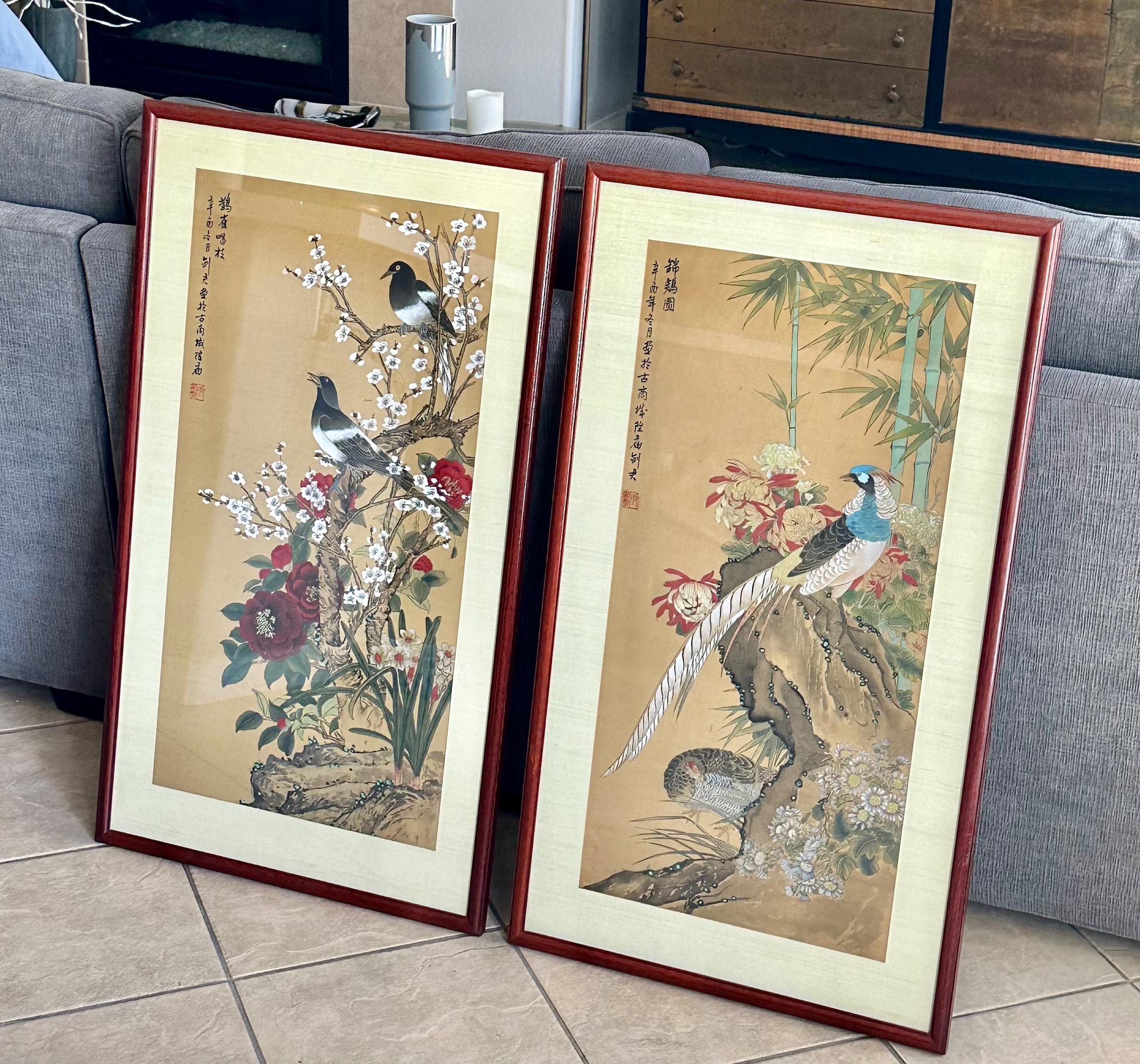 Pair Chinese Asian Silk Watercolor Framed Paintings In Good Condition For Sale In Palm Springs, CA