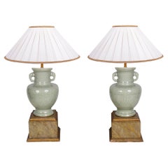 Paire de vases / lampes chinois en porcelaine céladon, vers 1900