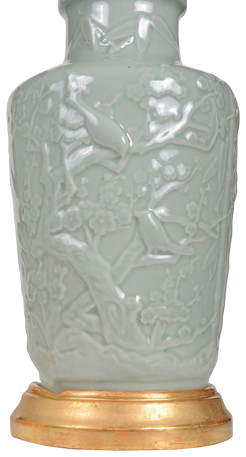 Exportation chinoise Paire de vases / lampes en porcelaine céladon de Chine, vers 1900 en vente