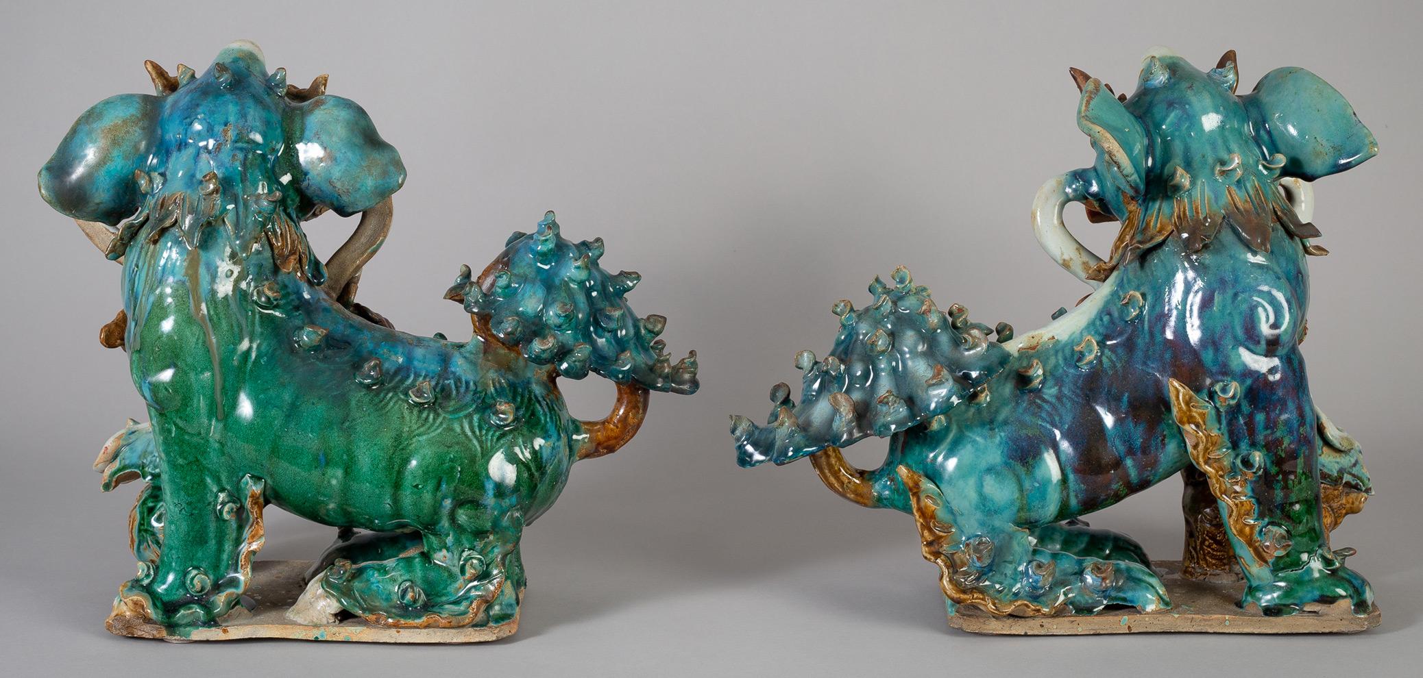 Pair of Chinese Ceramic Buddhistic Lions In Fair Condition For Sale In Sheffield, MA