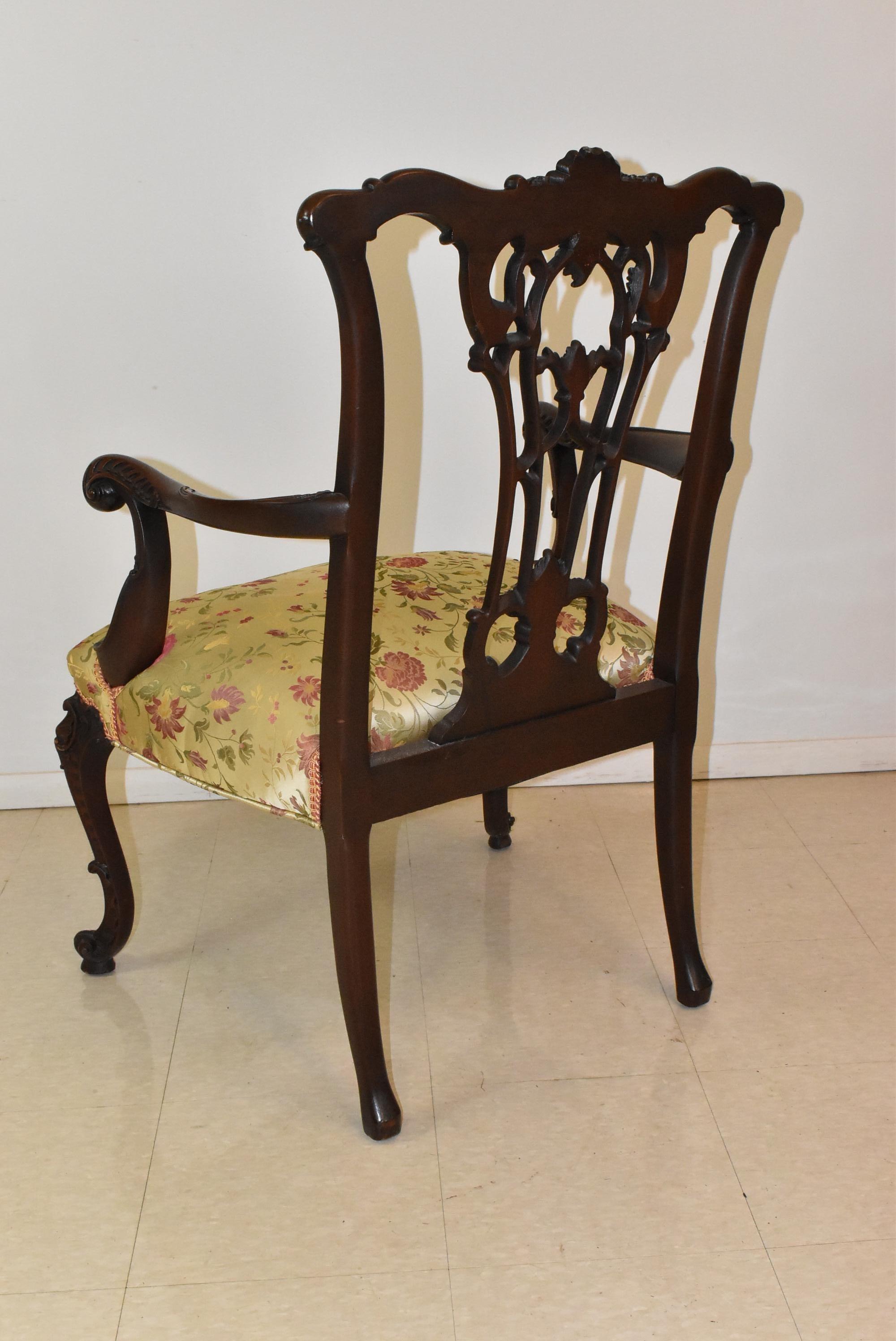 Unknown Pair of Chinese Chippendale Armchairs Carved Mahogany Frame