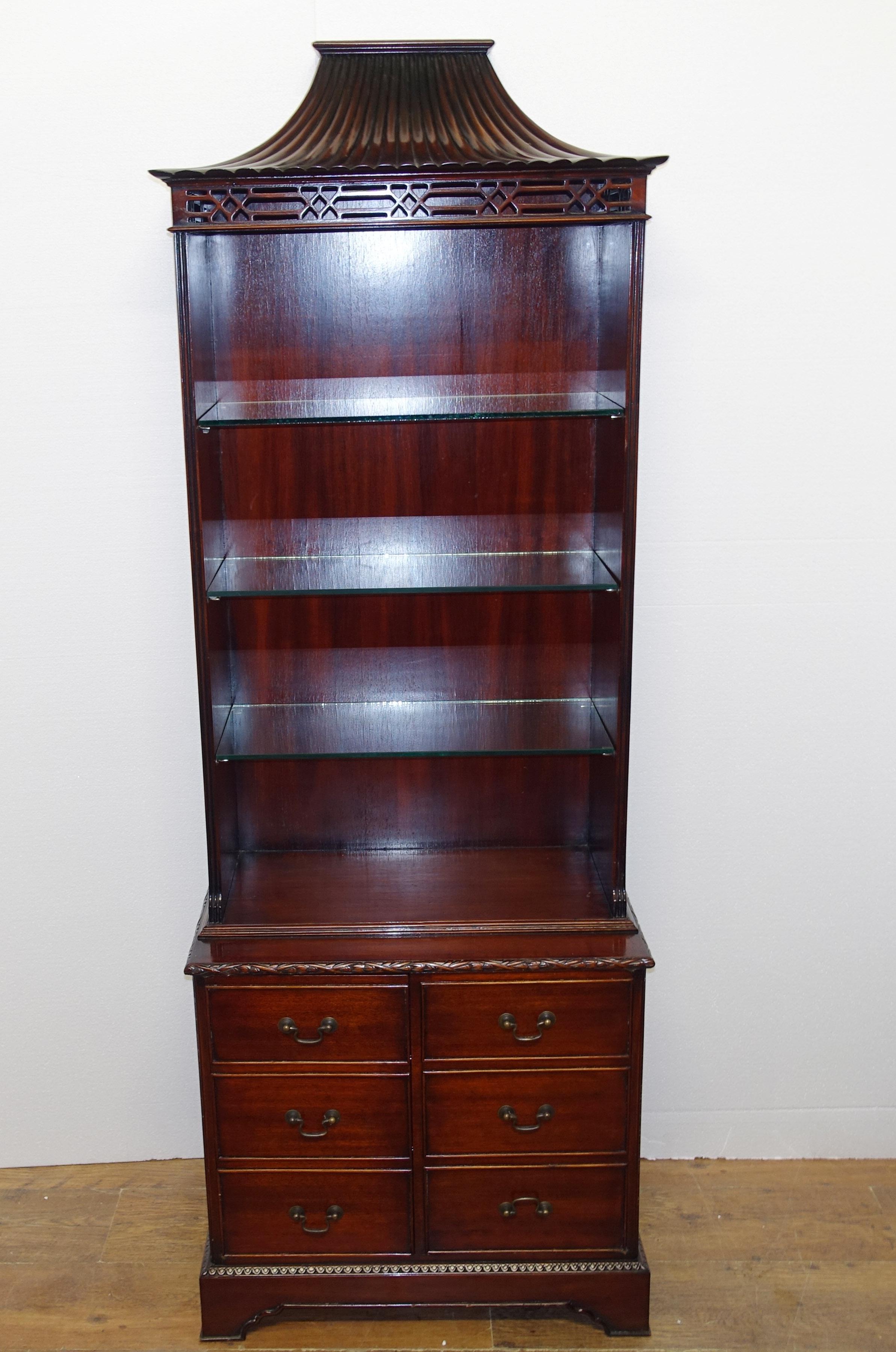 Pair Chinese Chippendale Bookcases Cabinets Mahogany Pagoda 1890 In Good Condition In Potters Bar, GB