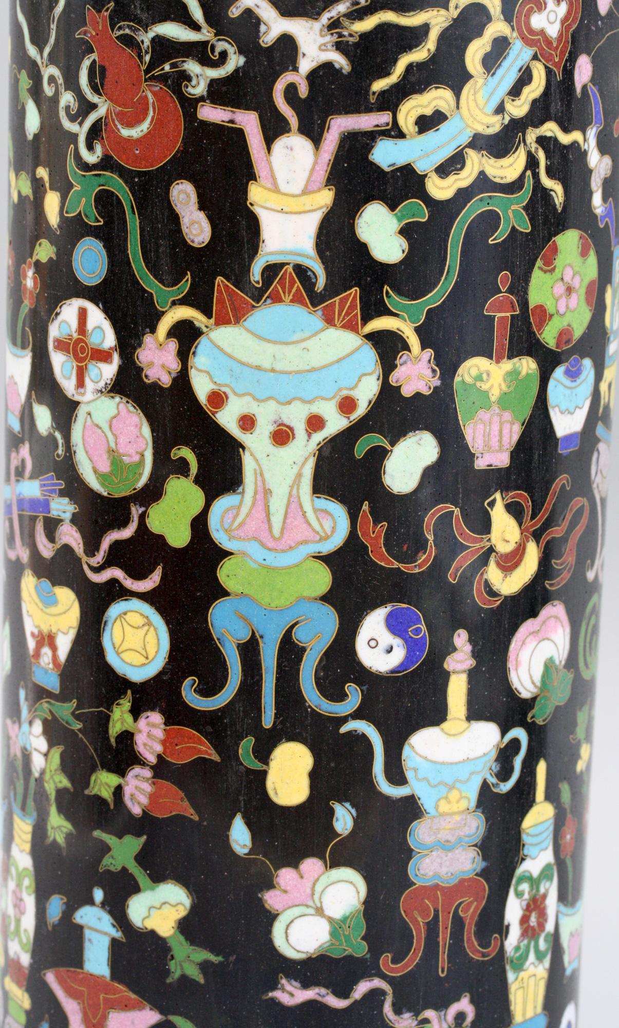Paar chinesische zylindrische Cloisonné-Vasen für kostbare Objekte im Angebot 4
