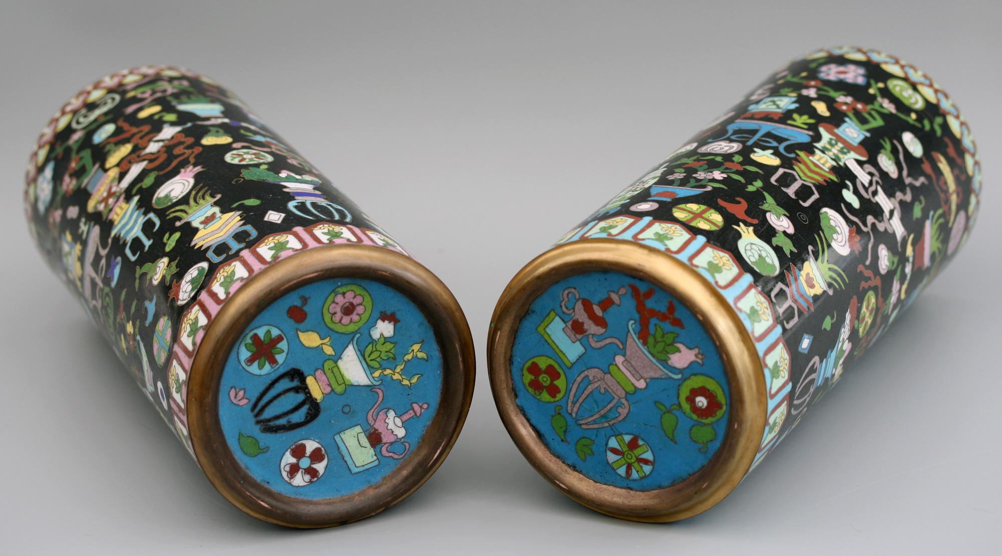Pair of Chinese Cloisonné Cylindrical Precious Object Vases For Sale 13