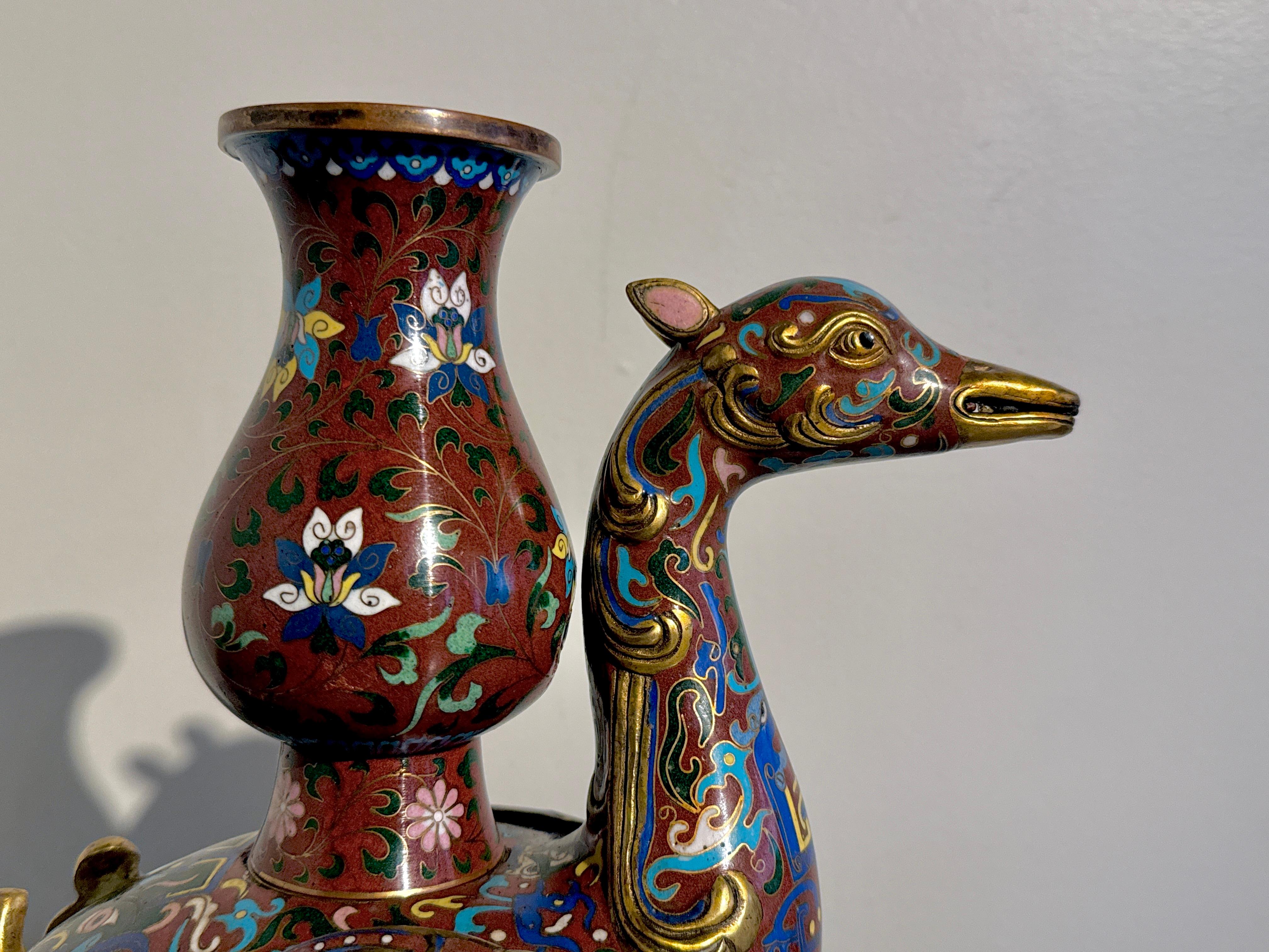Paire de vases Phoenix Zun en cloisonné, dynastie Qing tardive, c. 1900, Chine en vente 4