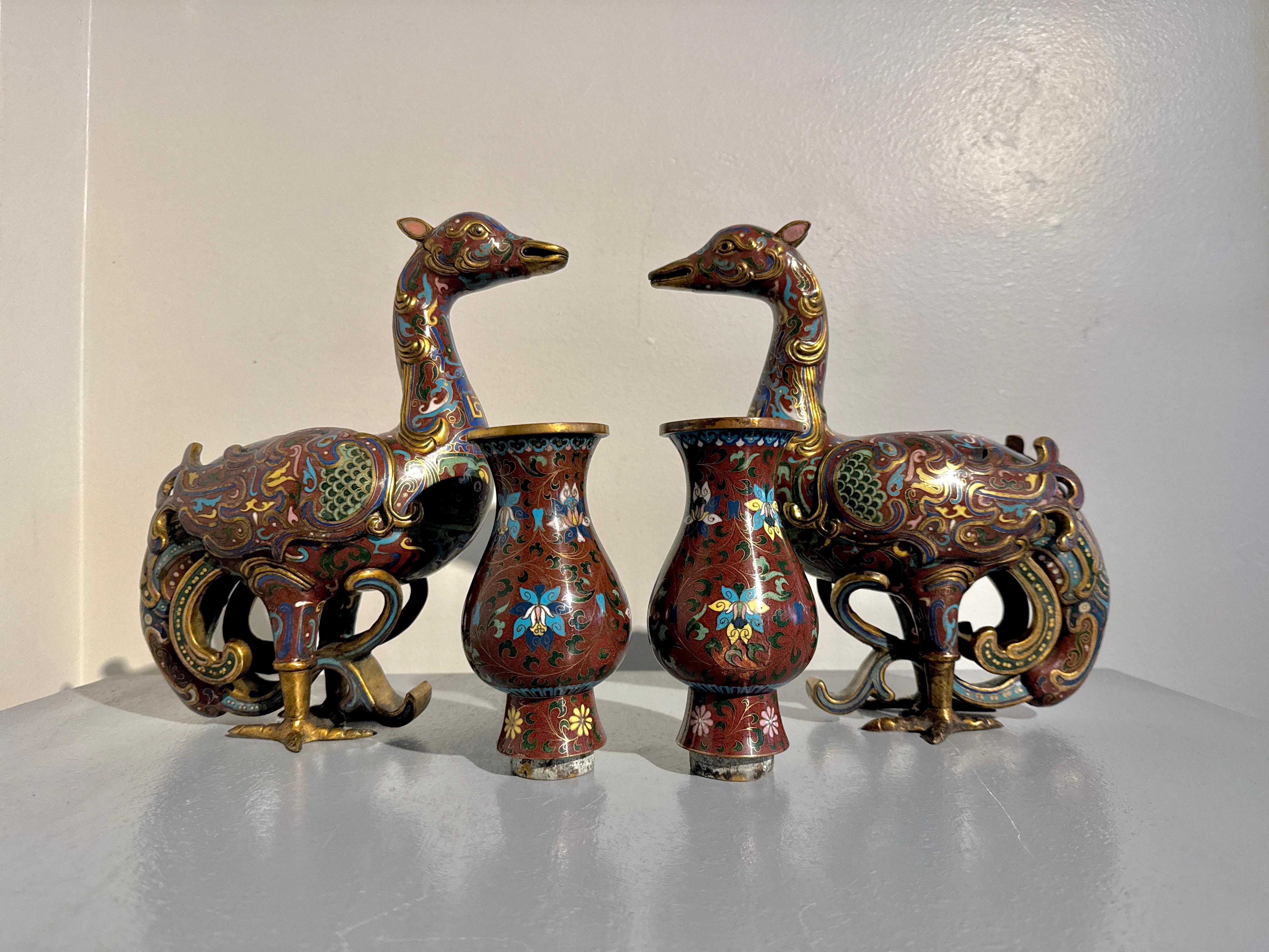 Paire de vases Phoenix Zun en cloisonné, dynastie Qing tardive, c. 1900, Chine en vente 2