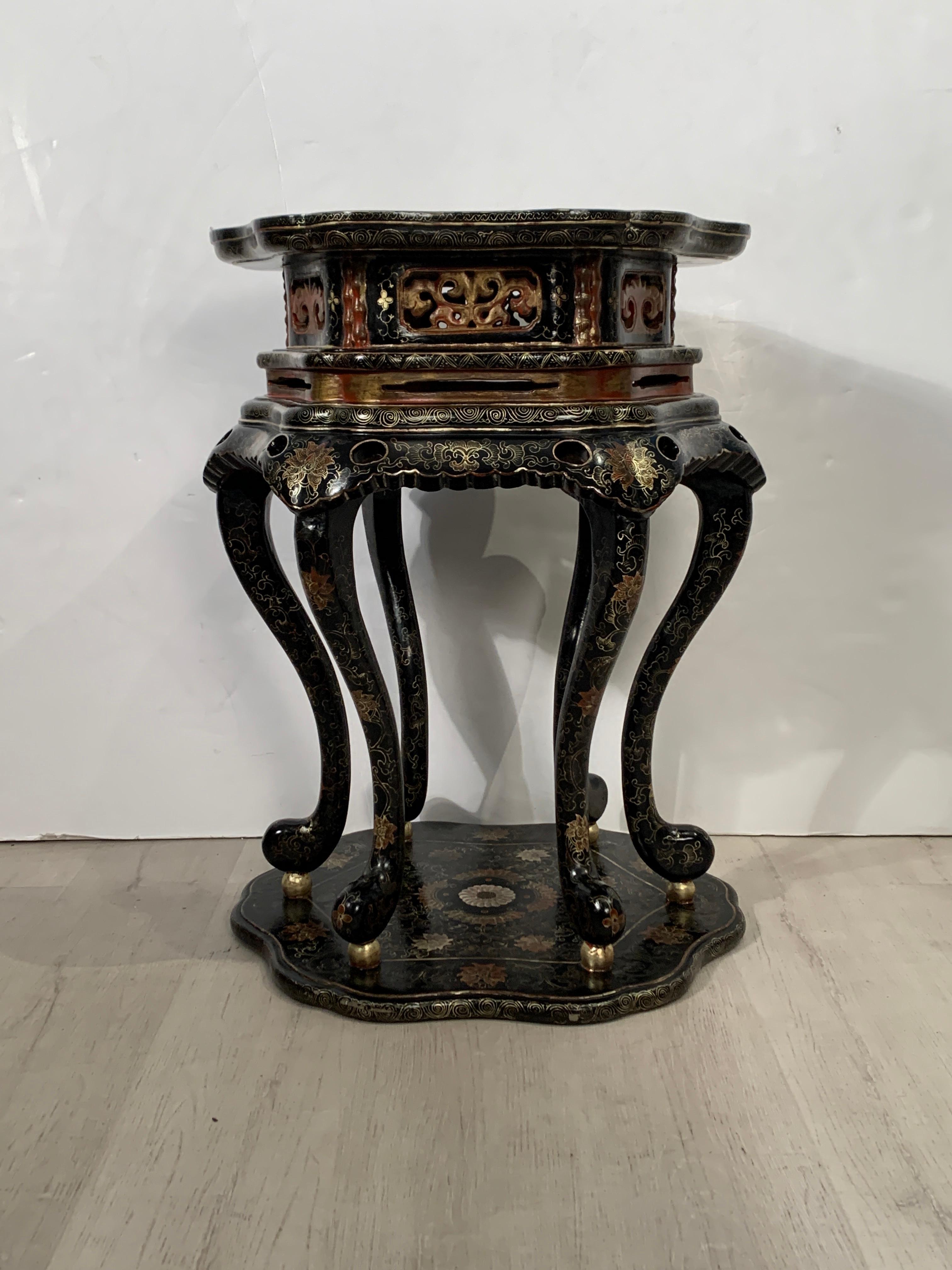 Qing Pair Chinese Export Black Lacquer and Gilt Painted Side Tables, Mid 20th Century