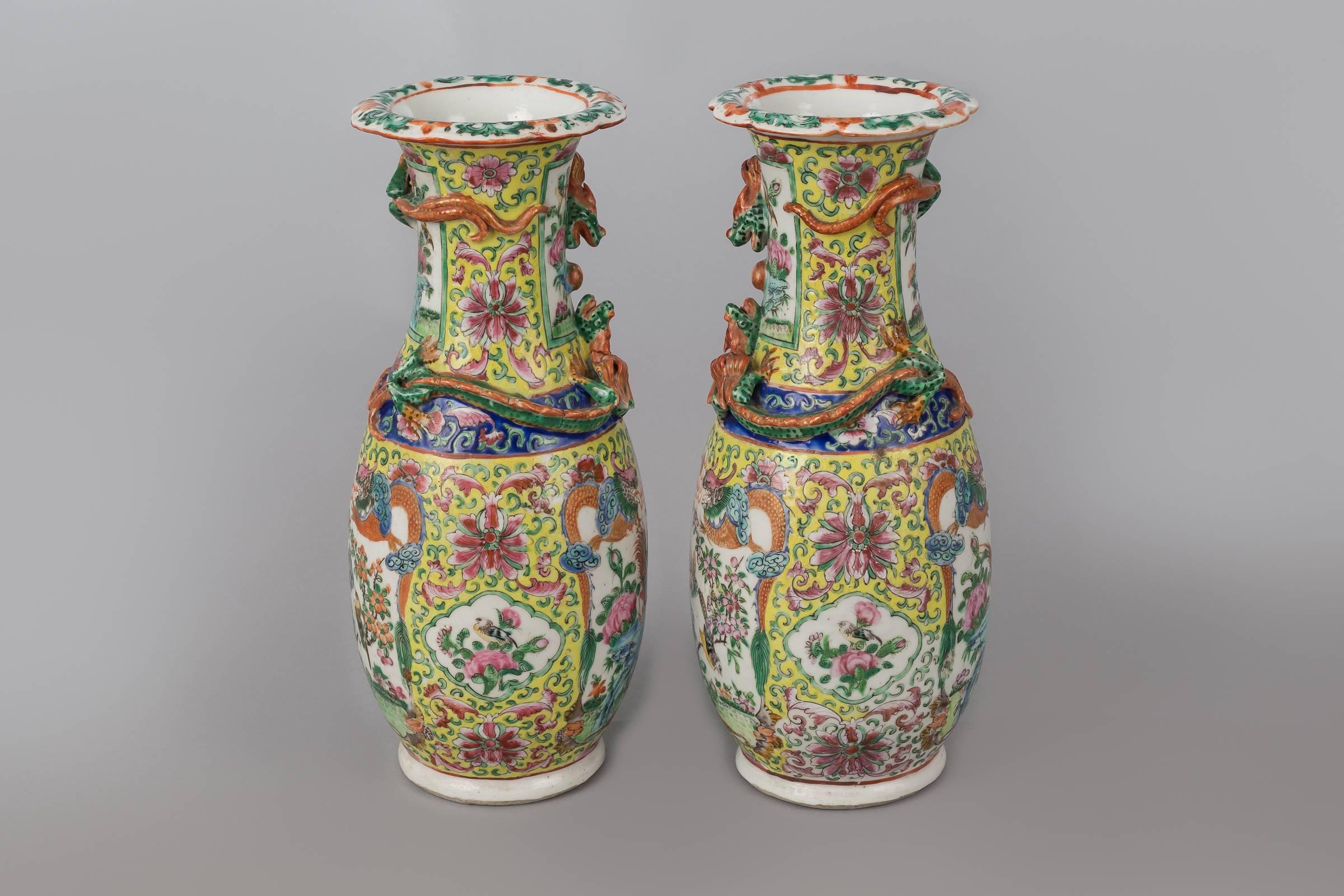 Pair of Chinese Export Canton Open Vases In Excellent Condition For Sale In Sheffield, MA