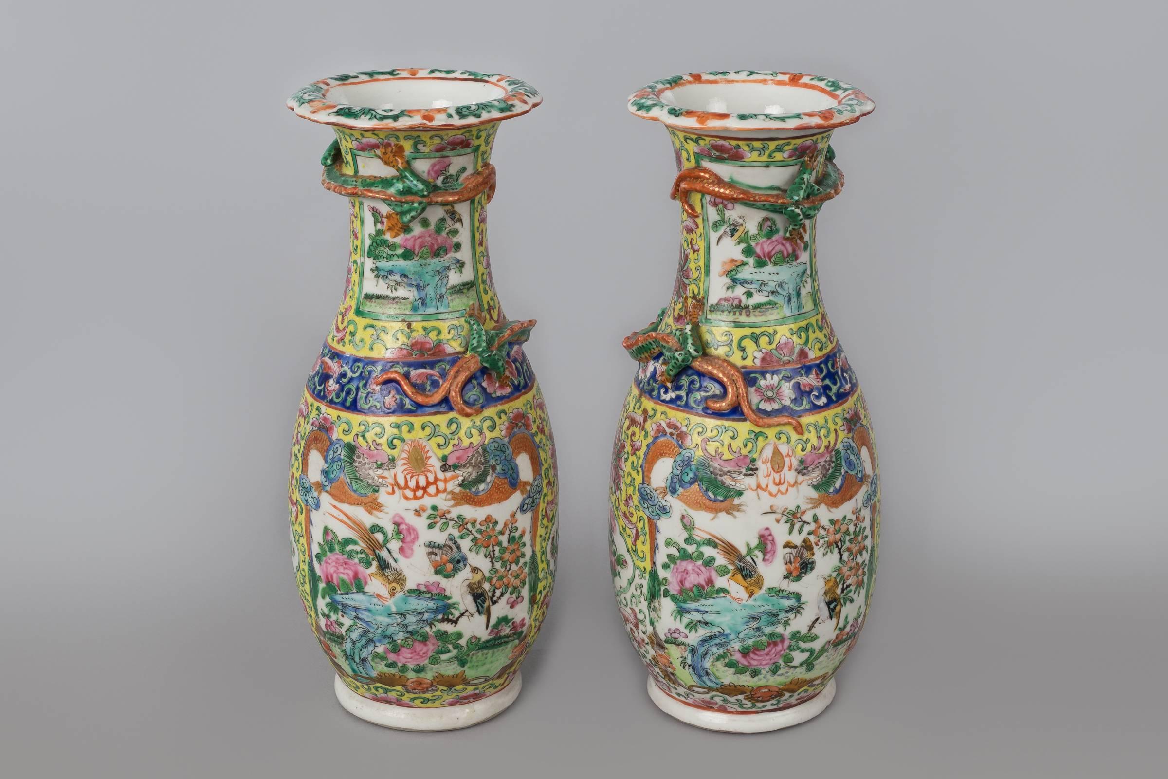 Late 19th Century Pair of Chinese Export Canton Open Vases For Sale