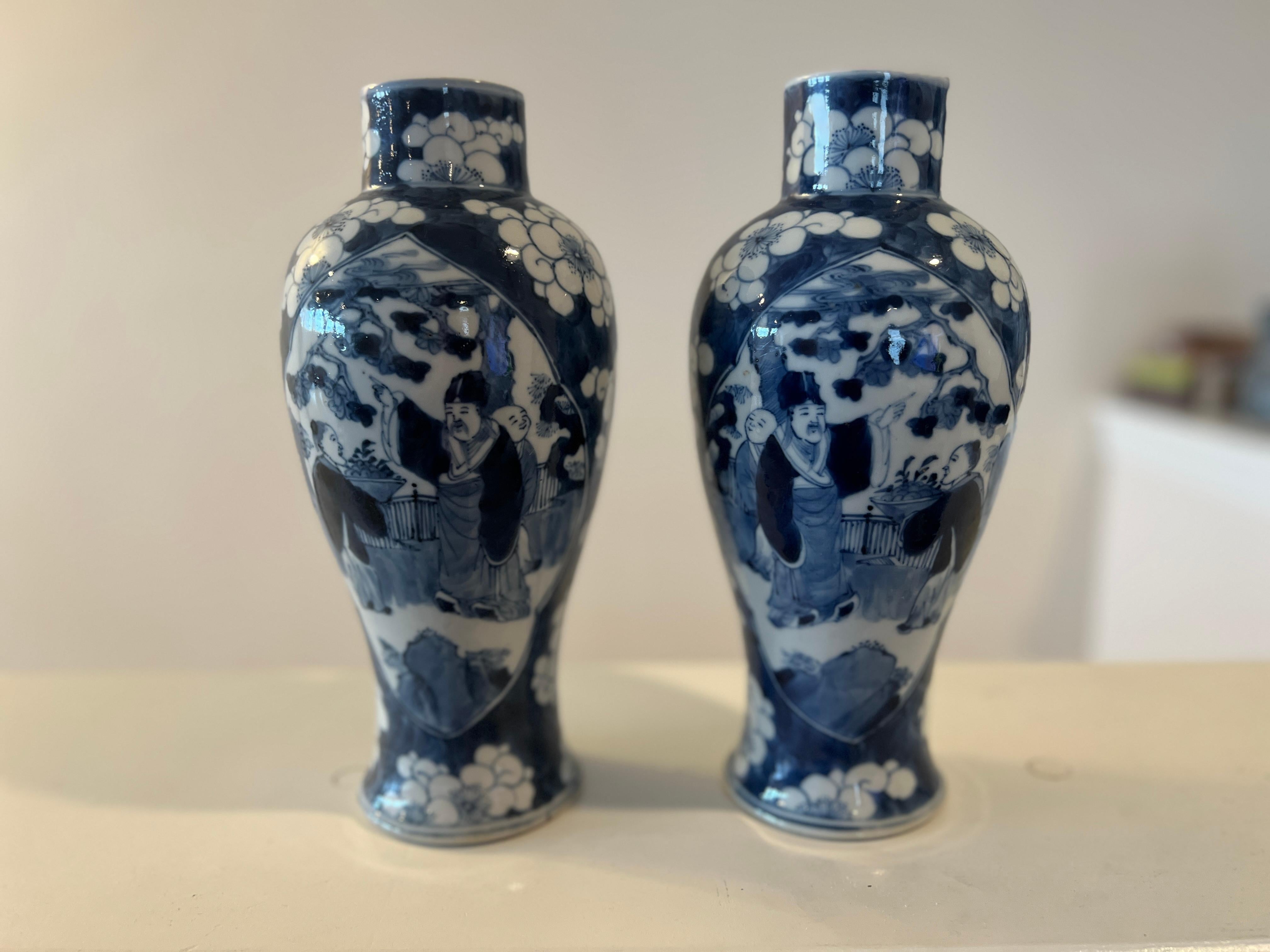 Pair, Chinese Export Figural Blue & White Hongxian Porcelain Vases C. 1915 In Good Condition For Sale In Atlanta, GA