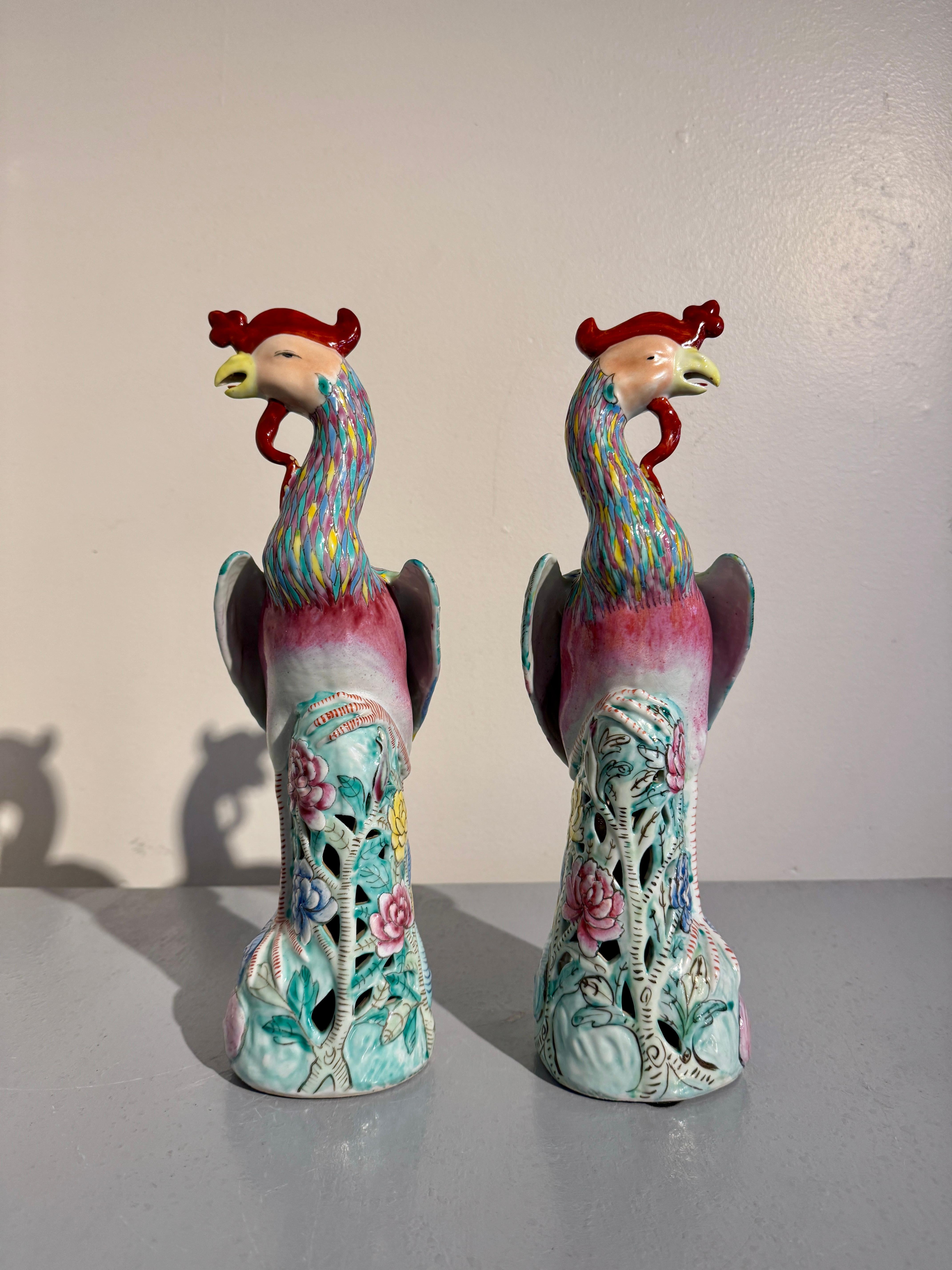 Pair Chinese Export Phoenixes, Famille Rose Porcelain, Republic Period, China In Good Condition For Sale In Austin, TX
