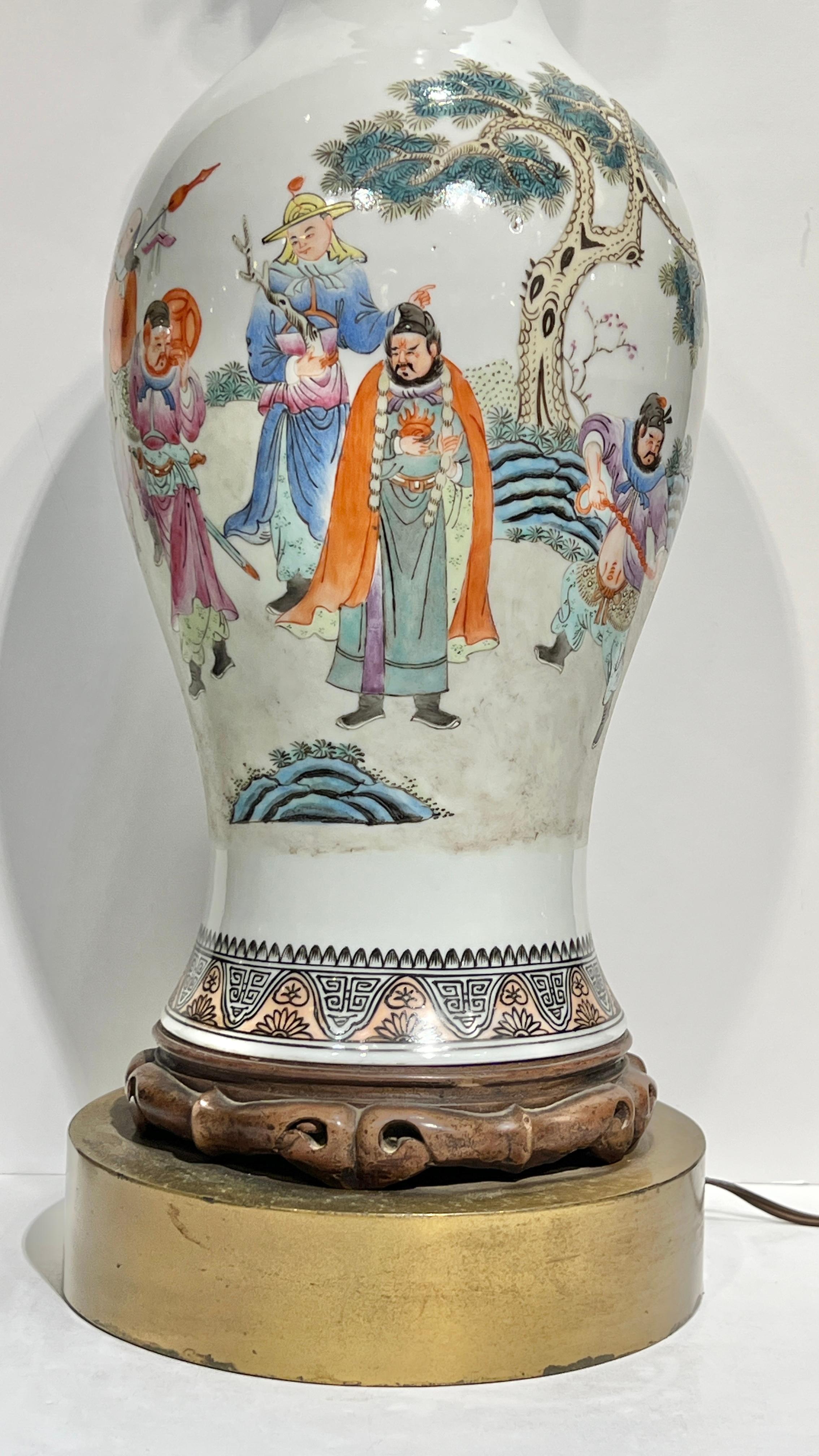 Pair Chinese Famille Rose Export Porcelain Vases Mounted as Table Lamps In Good Condition For Sale In New York, NY