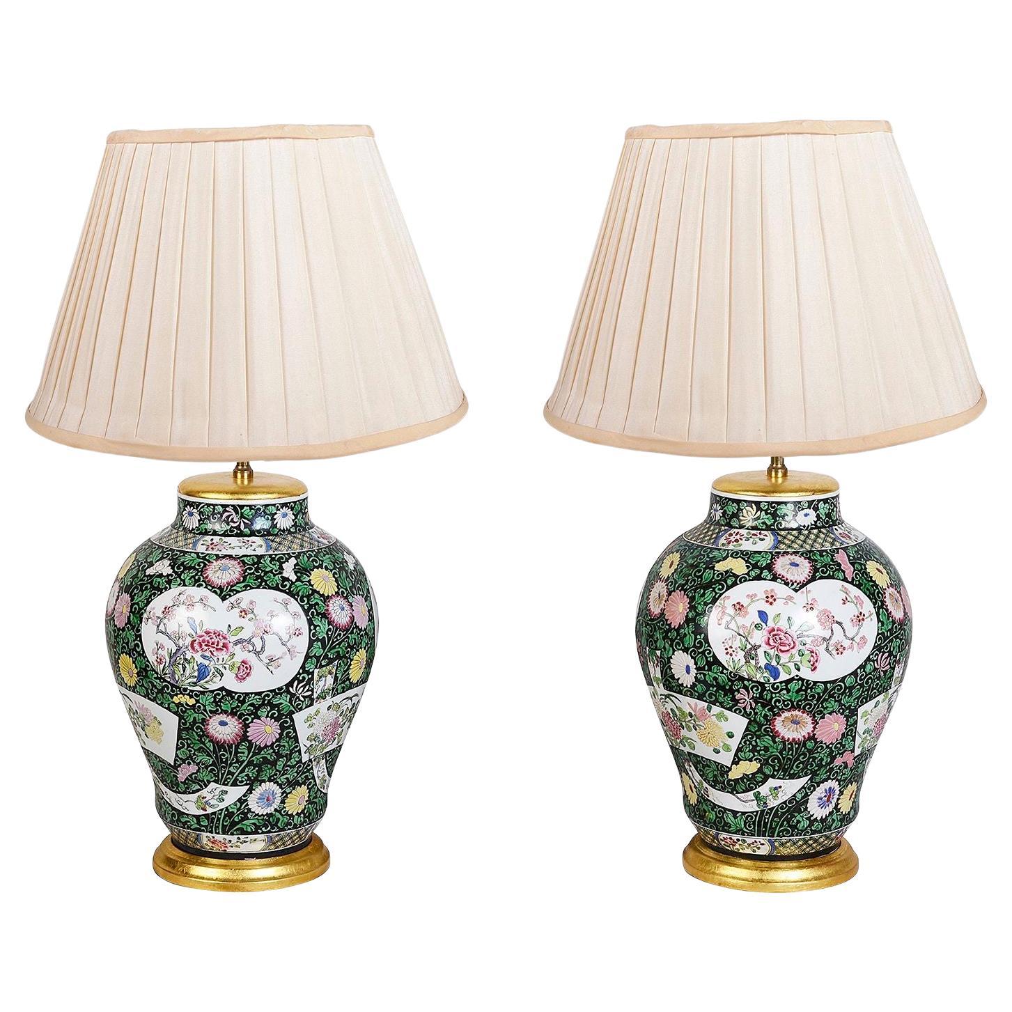 Paar chinesische Vasen / Lampen im Famille-Verte-Stil des 19. Jahrhunderts