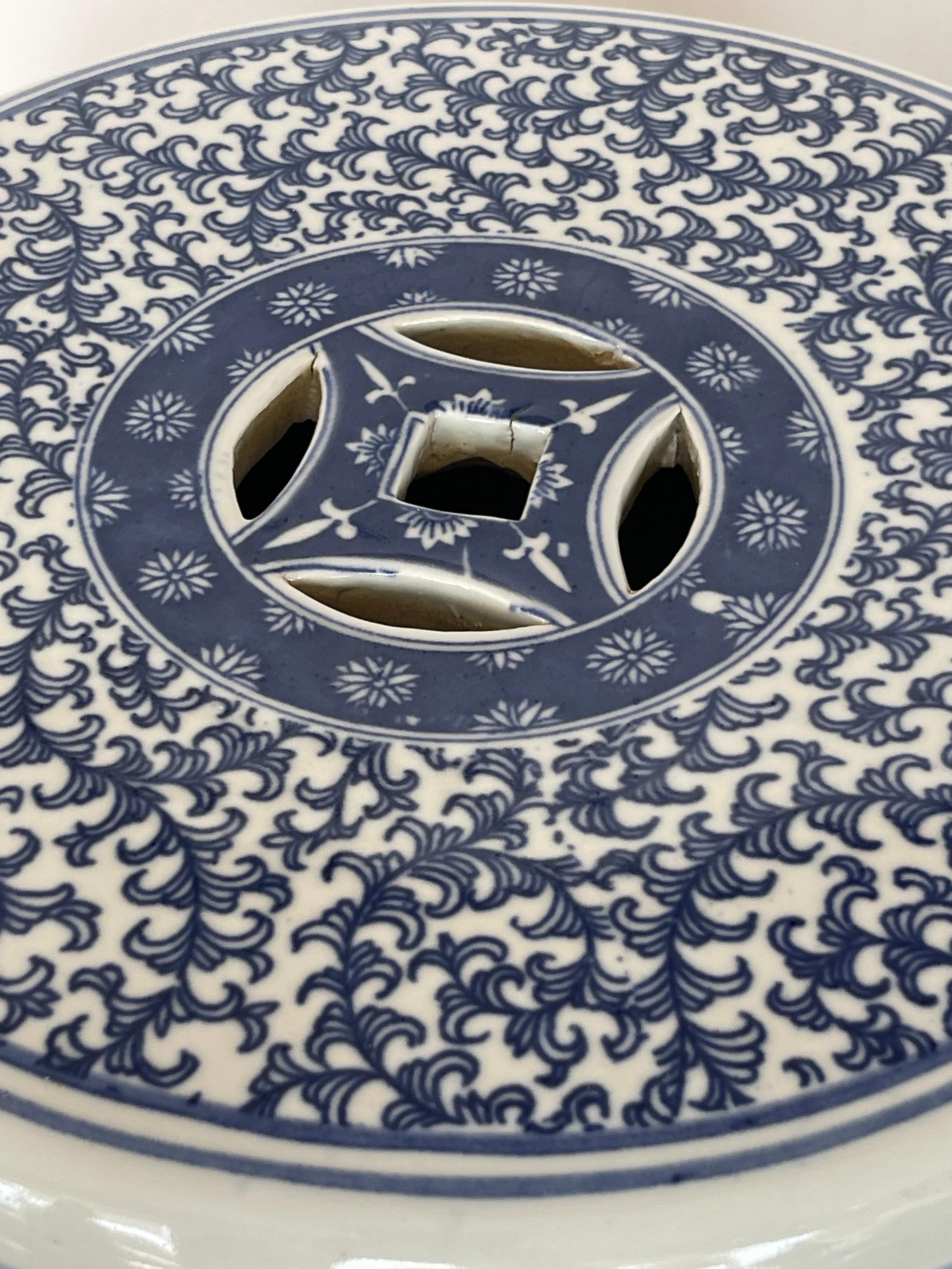 Pair Chinese Heavy Ceramic Hobnails Blue & White Garden Stools 4