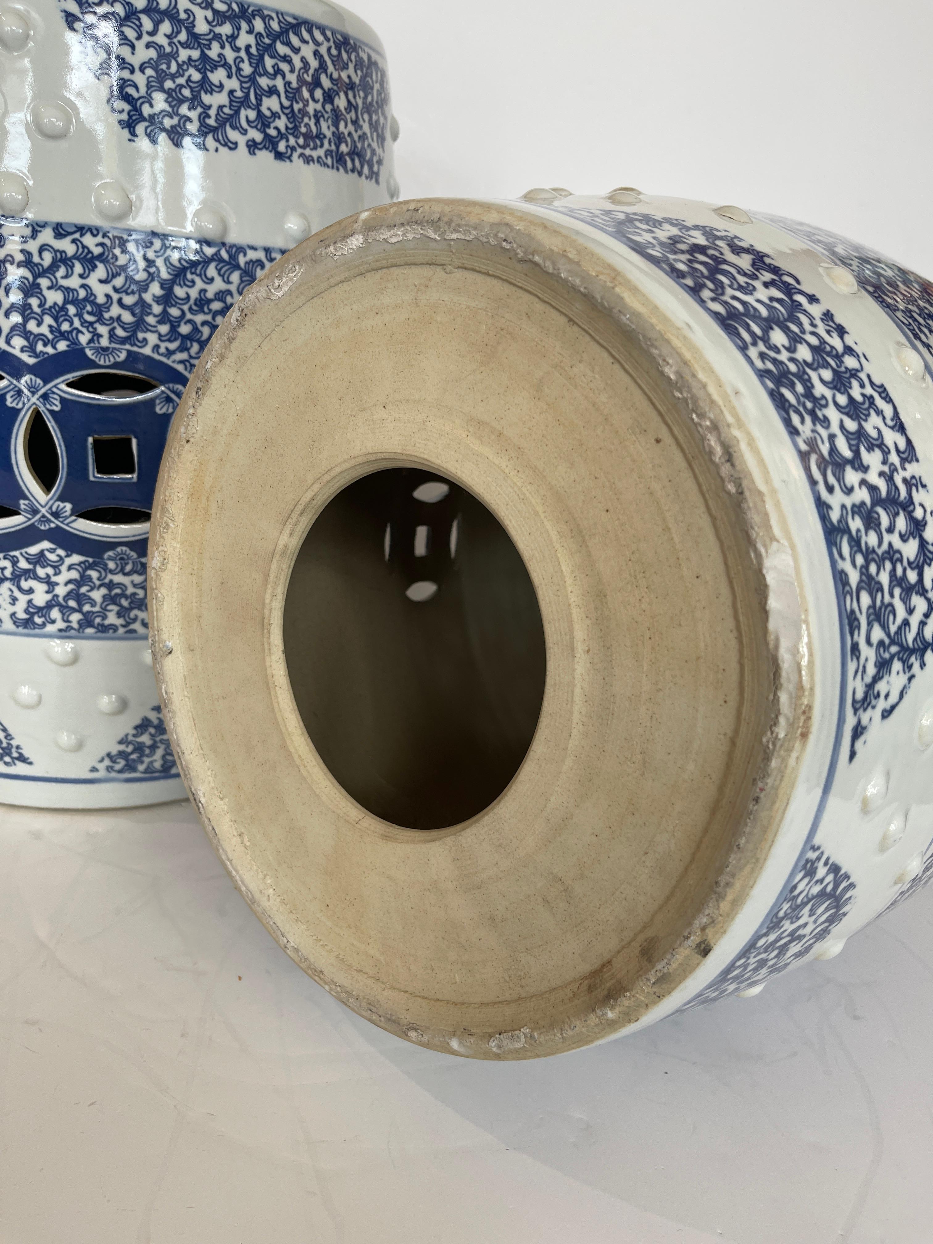 Pair Chinese Heavy Ceramic Hobnails Blue & White Garden Stools 8